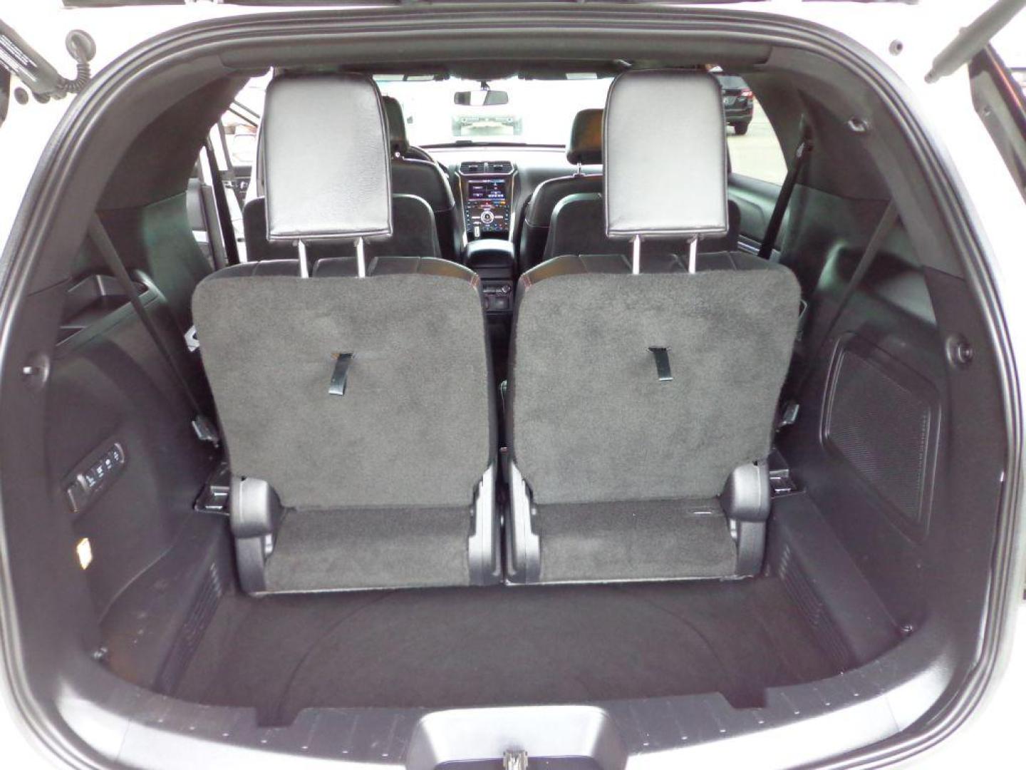 2016 WHITE FORD EXPLORER SPORT (1FM5K8GT4GG) with an 3.5L engine, Automatic transmission, located at 6610 L St., Omaha, NE, 68117, (402) 731-7800, 41.212872, -96.014702 - THIS VEHICLE HAS A BEEN FULLY INSPECTED AND HAS A CLEAN TITLE WITH A FREE CARFAX REPORT PROVIDED! 2-OWNER, CLEAN CARFAX, LOW MILEAGE LOADED WITH OPTIONS AND NEWER TIRES! *****We have found that most customers do the majority of their shopping online before visiting a ealership. For this reason - Photo#16