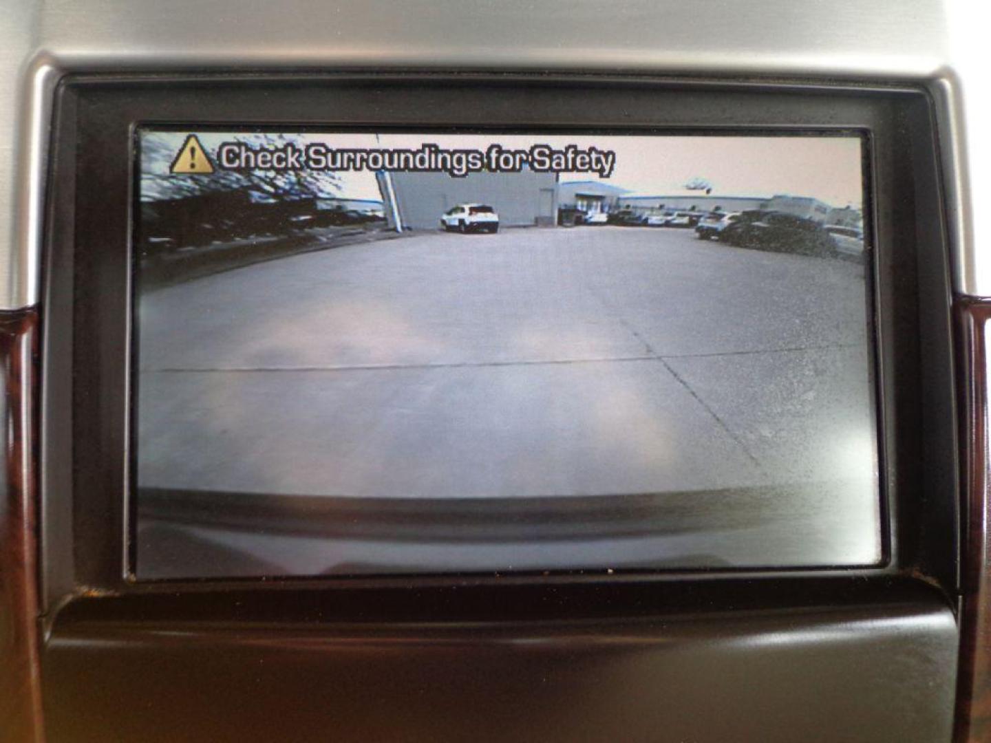 2011 GRAY CADILLAC ESCALADE ESV (1GYS4GEF7BR) with an 6.2L engine, Automatic transmission, located at 6610 L St., Omaha, NE, 68117, (402) 731-7800, 41.212872, -96.014702 - THIS VEHICLE HAS A BEEN FULLY INSPECTED AND HAS A CLEAN TITLE WITH A FREE CARFAX REPORT PROVIDED! 2-OWNER, PRE-INSPECTED TRADE-IN WITH A CLEAN CARFAX! *****We have found that most customers do the majority of their shopping online before visiting a ealership. For this reason we feel it necessar - Photo#22