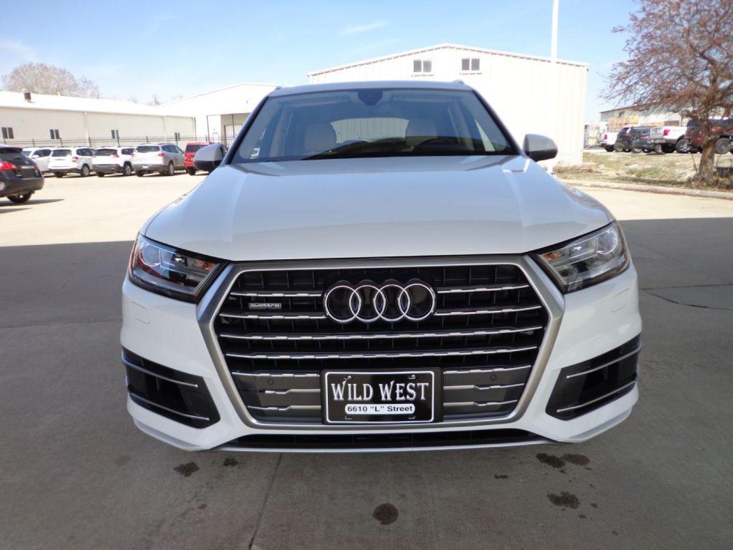 2018 WHITE AUDI Q7 PREMIUM PLUS (WA1LAAF77JD) with an 3.0L engine, Automatic transmission, located at 6610 L St., Omaha, NE, 68117, (402) 731-7800, 41.212872, -96.014702 - THIS VEHICLE HAS A BEEN FULLY INSPECTED AND HAS A CLEAN TITLE WITH A FREE CARFAX REPORT PROVIDED! *****We have found that most customers do the majority of their shopping online before visiting a ealership. For this reason we feel it necessary to have a competitive price on our used vehicles rig - Photo#1