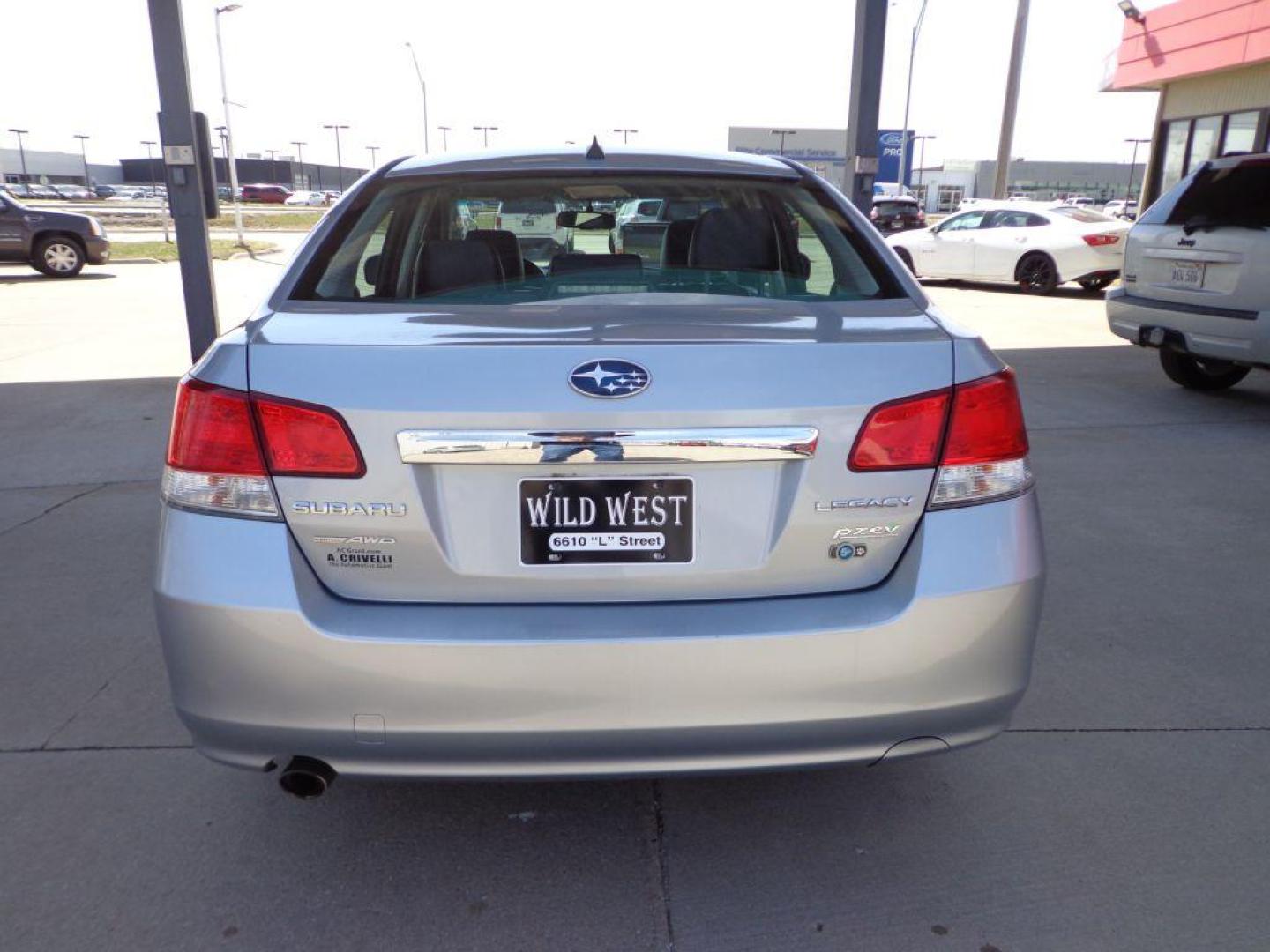 2012 SILVER SUBARU LEGACY 2.5I LIMITED (4S3BMBK60C3) with an 2.5L engine, Automatic transmission, located at 6610 L St., Omaha, NE, 68117, (402) 731-7800, 41.212872, -96.014702 - THIS VEHICLE HAS A BEEN FULLY INSPECTED AND HAS A CLEAN TITLE WITH A FREE CARFAX REPORT PROVIDED! 2-OWNER, CLEAN CARFAX, LOW MILEAGEM HEATED LEATHER, SUNROOF,, PREMIUM AUDIO AND NEWER TIRES! *****We have found that most customers do the majority of their shopping online before visiting a eale - Photo#4