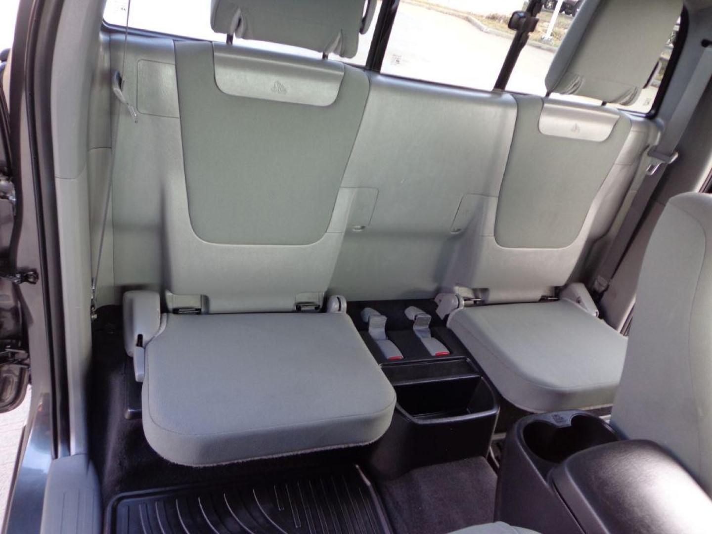 2015 GRAY TOYOTA TACOMA ACCESS CAB (5TFTX4CN1FX) with an 2.7L engine, Automatic transmission, located at 6610 L St., Omaha, NE, 68117, (402) 731-7800, 41.212872, -96.014702 - THIS VEHICLE HAS A BEEN FULLY INSPECTED AND HAS A CLEAN TITLE WITH A FREE CARFAX REPORT PROVIDED! SHARP RUST-FREE TACOMA WITH A CLEAN CARFAX, LOW MILEAGE AND NEW TIRES! *****We have found that most customers do the majority of their shopping online before visiting a ealership. For this reason - Photo#16