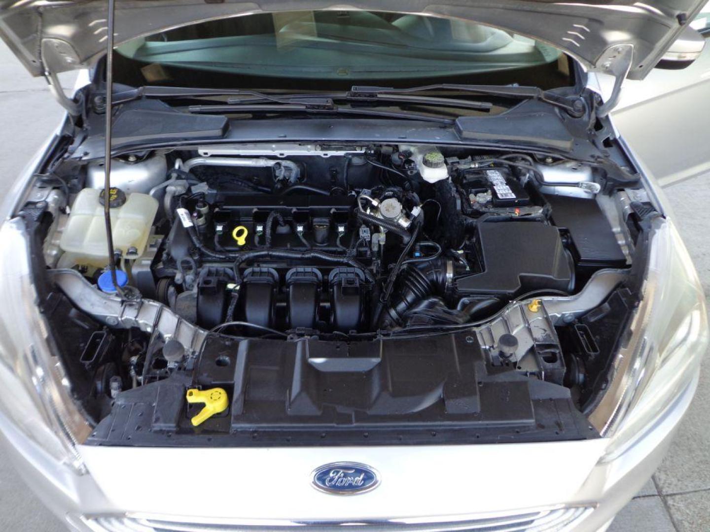 2018 SILVER FORD FOCUS SEL (1FADP3H21JL) with an 2.0L engine, Automatic transmission, located at 6610 L St., Omaha, NE, 68117, (402) 731-7800, 41.212872, -96.014702 - TRADE -IN WITH A SALVAGE TITLE. RUNS AND DRIVES GOOD WITH NEWER TIRES! *****We have found that most customers do the majority of their shopping online before visiting a ealership. For this reason we feel it necessary to have a competitive price on our used vehicles right up front. We spend time - Photo#11