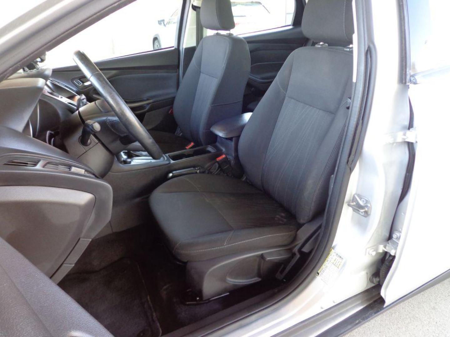 2018 SILVER FORD FOCUS SEL (1FADP3H21JL) with an 2.0L engine, Automatic transmission, located at 6610 L St., Omaha, NE, 68117, (402) 731-7800, 41.212872, -96.014702 - TRADE -IN WITH A SALVAGE TITLE. RUNS AND DRIVES GOOD WITH NEWER TIRES! *****We have found that most customers do the majority of their shopping online before visiting a ealership. For this reason we feel it necessary to have a competitive price on our used vehicles right up front. We spend time - Photo#13