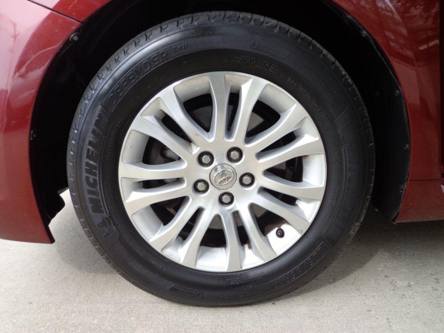 2015 RED TOYOTA SIENNA XLE (5TDYK3DC2FS) with an 3.5L engine, Automatic transmission, located at 6610 L St., Omaha, NE, 68117, (402) 731-7800, 41.212872, -96.014702 - THIS VEHICLE HAS A BEEN FULLY INSPECTED AND HAS A CLEAN TITLE WITH A FREE CARFAX REPORT CLEAN CARFAX, LOW MILEAGE, SUNROOF *****We have found that most customers do the majority of their shopping online before visiting a ealership. For this reason we feel it necessary to have a competitive pri - Photo#6