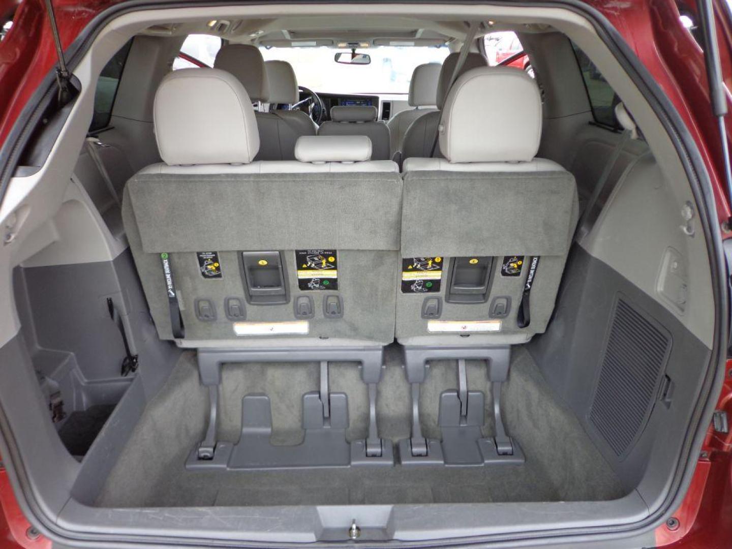 2015 RED TOYOTA SIENNA XLE (5TDYK3DC2FS) with an 3.5L engine, Automatic transmission, located at 6610 L St., Omaha, NE, 68117, (402) 731-7800, 41.212872, -96.014702 - THIS VEHICLE HAS A BEEN FULLY INSPECTED AND HAS A CLEAN TITLE WITH A FREE CARFAX REPORT CLEAN CARFAX, LOW MILEAGE, SUNROOF *****We have found that most customers do the majority of their shopping online before visiting a ealership. For this reason we feel it necessary to have a competitive pri - Photo#20