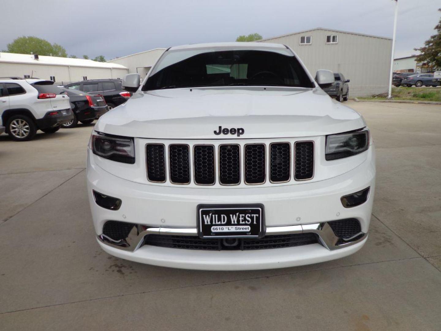 2015 WHITE JEEP GRAND CHEROKEE OVERLAND (1C4RJFCG9FC) with an 3.6L engine, Automatic transmission, located at 6610 L St., Omaha, NE, 68117, (402) 731-7800, 41.212872, -96.014702 - THIS VEHICLE HAS A BEEN FULLY INSPECTED AND HAS A CLEAN TITLE WITH A FREE CARFAX REPORT PROVIDED! LOADED WITH OPTIONS! *****We have found that most customers do the majority of their shopping online before visiting a ealership. For this reason we feel it necessary to have a competitive price on - Photo#1