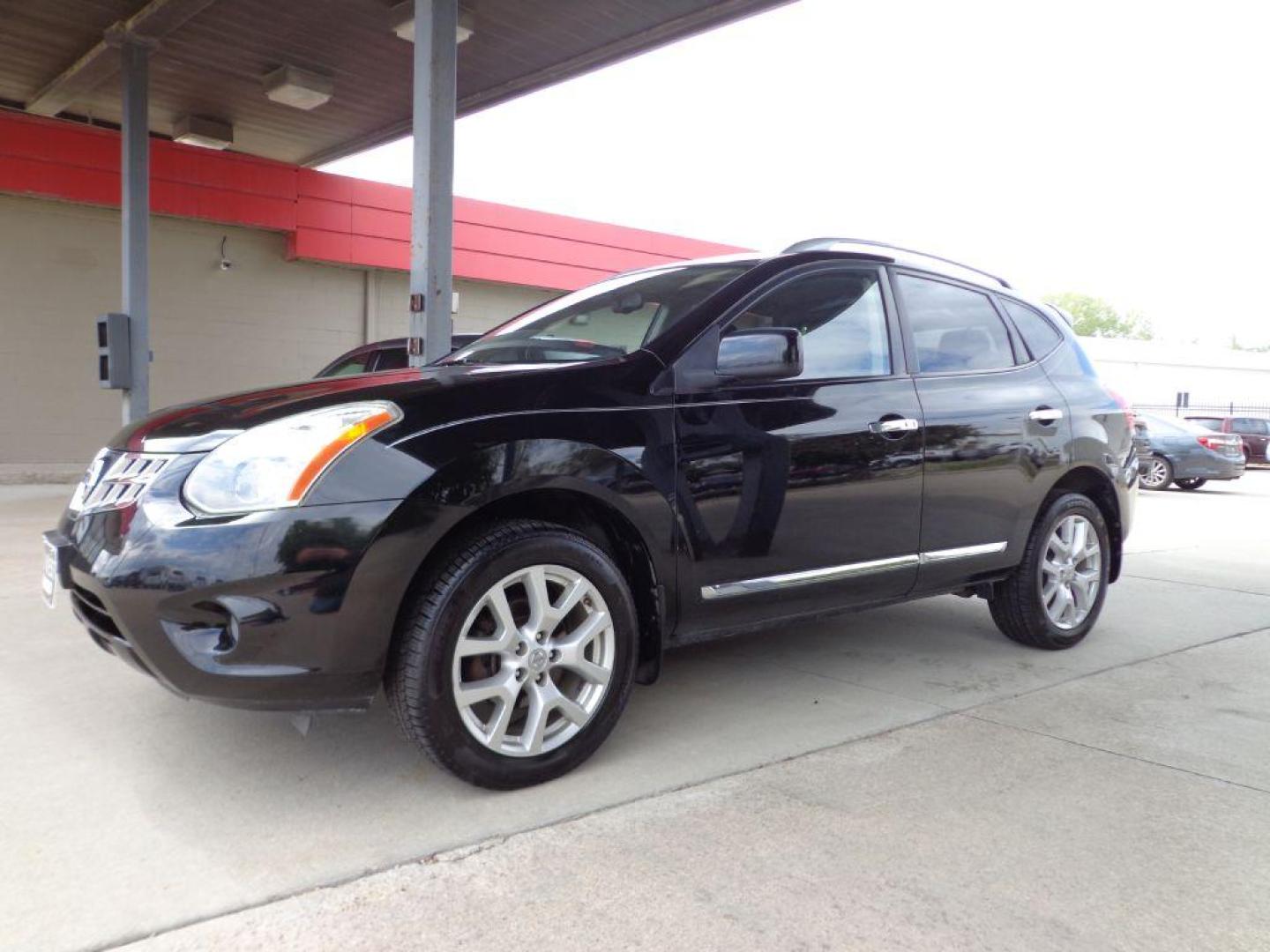 2011 BLACK NISSAN ROGUE SL (JN8AS5MV7BW) with an 2.5L engine, Continuously Variable transmission, located at 6610 L St., Omaha, NE, 68117, (402) 731-7800, 41.212872, -96.014702 - THIS VEHICLE HAS A BEEN FULLY INSPECTED AND HAS A CLEAN TITLE WITH A FREE CARFAX REPORT PROVIDED! FRESH TRADE-IN, LOADED WITH HEATED LEATHER, SUNROOF, NAV, BACKUP CAM, REMOTE START AND NEWER TIRES! *****We have found that most customers do the majority of their shopping online before visiting - Photo#0