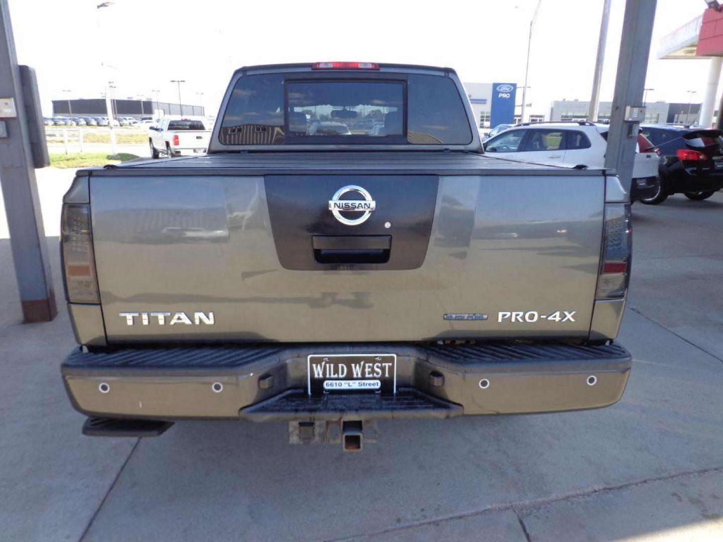 2011 GRAY NISSAN TITAN PRO-4X (1N6BA0EC9BN) with an 5.6L engine, Automatic transmission, located at 6610 L St., Omaha, NE, 68117, (402) 731-7800, 41.212872, -96.014702 - THIS VEHICLE HAS A BEEN FULLY INSPECTED AND HAS A CLEAN TITLE WITH A FREE CARFAX REPORT PROVIDED! SHARP RUST-FREE TITAN WITH LOW MILEAGE AND NEWER TIRES *****We have found that most customers do the majority of their shopping online before visiting a ealership. For this reason we feel it necess - Photo#4