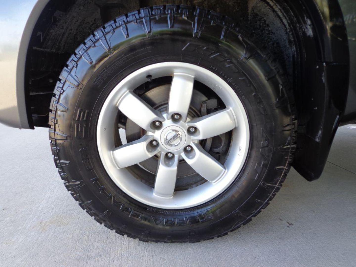 2011 GRAY NISSAN TITAN PRO-4X (1N6BA0EC9BN) with an 5.6L engine, Automatic transmission, located at 6610 L St., Omaha, NE, 68117, (402) 731-7800, 41.212872, -96.014702 - THIS VEHICLE HAS A BEEN FULLY INSPECTED AND HAS A CLEAN TITLE WITH A FREE CARFAX REPORT PROVIDED! SHARP RUST-FREE TITAN WITH LOW MILEAGE AND NEWER TIRES *****We have found that most customers do the majority of their shopping online before visiting a ealership. For this reason we feel it necess - Photo#7