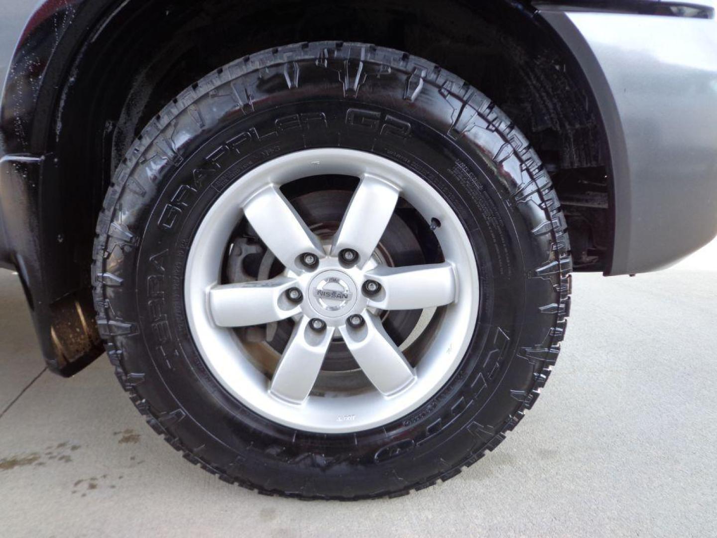 2011 GRAY NISSAN TITAN PRO-4X (1N6BA0EC9BN) with an 5.6L engine, Automatic transmission, located at 6610 L St., Omaha, NE, 68117, (402) 731-7800, 41.212872, -96.014702 - THIS VEHICLE HAS A BEEN FULLY INSPECTED AND HAS A CLEAN TITLE WITH A FREE CARFAX REPORT PROVIDED! SHARP RUST-FREE TITAN WITH LOW MILEAGE AND NEWER TIRES *****We have found that most customers do the majority of their shopping online before visiting a ealership. For this reason we feel it necess - Photo#8