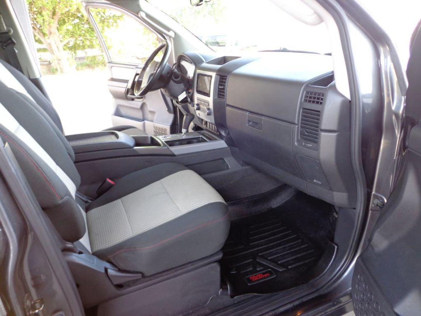 2011 GRAY NISSAN TITAN PRO-4X (1N6BA0EC9BN) with an 5.6L engine, Automatic transmission, located at 6610 L St., Omaha, NE, 68117, (402) 731-7800, 41.212872, -96.014702 - THIS VEHICLE HAS A BEEN FULLY INSPECTED AND HAS A CLEAN TITLE WITH A FREE CARFAX REPORT PROVIDED! SHARP RUST-FREE TITAN WITH LOW MILEAGE AND NEWER TIRES *****We have found that most customers do the majority of their shopping online before visiting a ealership. For this reason we feel it necess - Photo#17