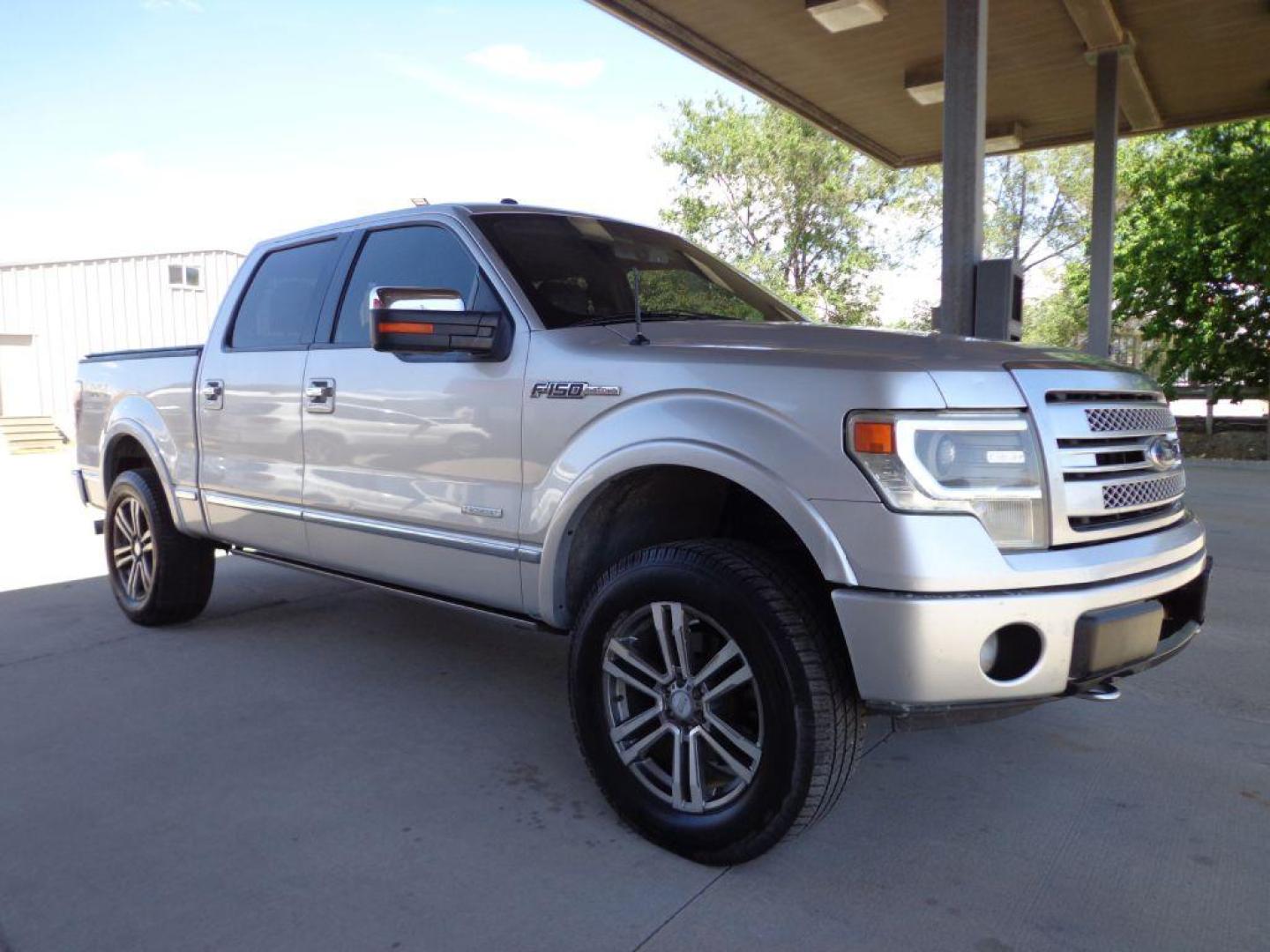 2013 GRAY FORD F150 SUPERCREW (1FTFW1ET8DF) with an 3.5L engine, Automatic transmission, located at 6610 L St., Omaha, NE, 68117, (402) 731-7800, 41.212872, -96.014702 - THIS VEHICLE HAS A BEEN FULLY INSPECTED AND HAS A CLEAN TITLE WITH A FREE CARFAX REPORT FRESH TRADE, RUNS AND DRIVES WELL. LOADED WITH A NICE SET OF MICHELINS! *****We have found that most customers do the majority of their shopping online before visiting a ealership. For this reason we feel i - Photo#2