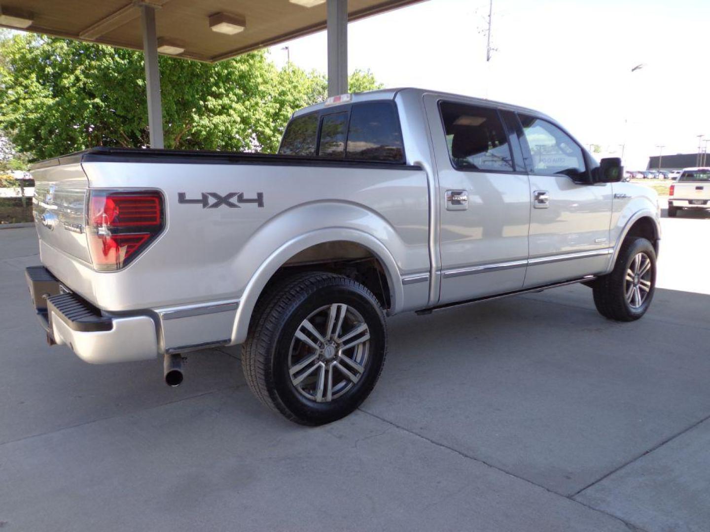 2013 GRAY FORD F150 SUPERCREW (1FTFW1ET8DF) with an 3.5L engine, Automatic transmission, located at 6610 L St., Omaha, NE, 68117, (402) 731-7800, 41.212872, -96.014702 - THIS VEHICLE HAS A BEEN FULLY INSPECTED AND HAS A CLEAN TITLE WITH A FREE CARFAX REPORT FRESH TRADE, RUNS AND DRIVES WELL. LOADED WITH A NICE SET OF MICHELINS! *****We have found that most customers do the majority of their shopping online before visiting a ealership. For this reason we feel i - Photo#3