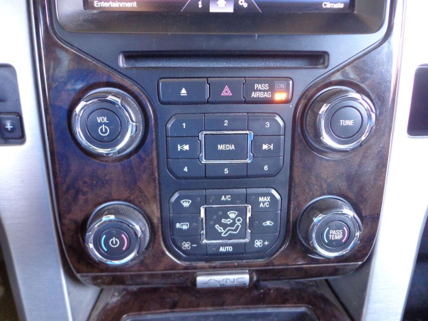 2013 GRAY FORD F150 SUPERCREW (1FTFW1ET8DF) with an 3.5L engine, Automatic transmission, located at 6610 L St., Omaha, NE, 68117, (402) 731-7800, 41.212872, -96.014702 - THIS VEHICLE HAS A BEEN FULLY INSPECTED AND HAS A CLEAN TITLE WITH A FREE CARFAX REPORT FRESH TRADE, RUNS AND DRIVES WELL. LOADED WITH A NICE SET OF MICHELINS! *****We have found that most customers do the majority of their shopping online before visiting a ealership. For this reason we feel i - Photo#18