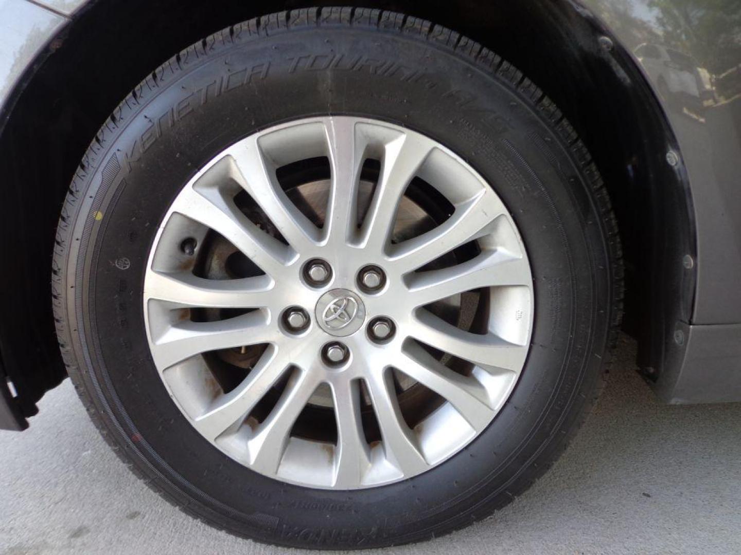 2014 GRAY TOYOTA SIENNA XLE (5TDYK3DC2ES) with an 3.5L engine, Automatic transmission, located at 6610 L St., Omaha, NE, 68117, (402) 731-7800, 41.212872, -96.014702 - THIS VEHICLE HAS A BEEN FULLY INSPECTED AND HAS A CLEAN TITLE WITH A FREE CARFAX REPORT PROVIDED! LOADED UP XLE WITH NAV, BACKUP CAM, REAR ENTERTAINMENT, NEWER TIRES AND MUCH MORE! *****We have found that most customers do the majority of their shopping online before visiting a ealership. For t - Photo#7