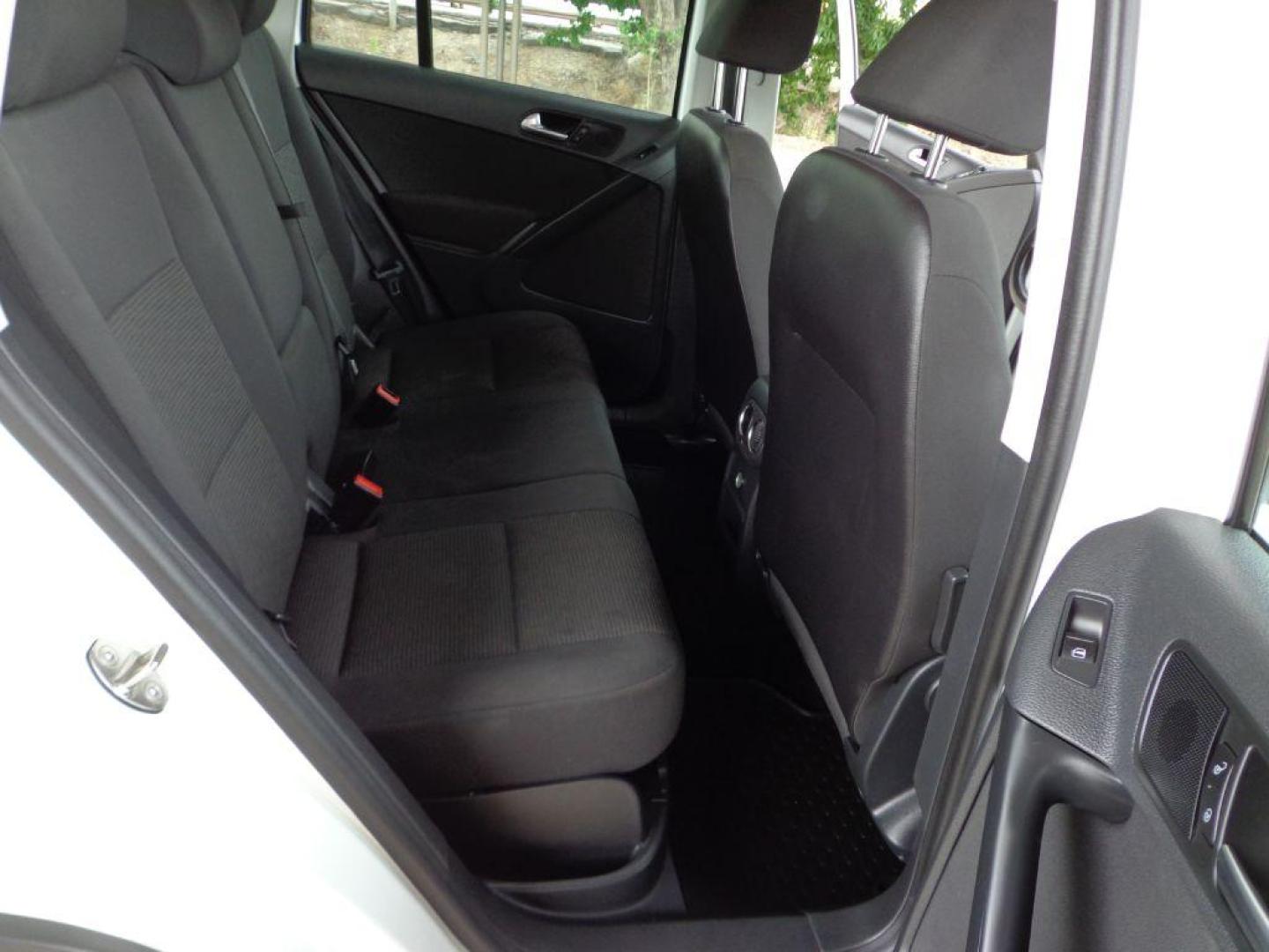 2017 WHITE VOLKSWAGEN TIGUAN S (WVGBV7AX9HK) with an 2.0L engine, Automatic transmission, located at 6610 L St., Omaha, NE, 68117, (402) 731-7800, 41.212872, -96.014702 - THIS VEHICLE HAS A BEEN FULLY INSPECTED AND HAS A CLEAN TITLE WITH A FREE CARFAX REPORT PROVIDED! 2-OWNER, CLEAN CARFAX, LOW MILEAGE WITH A BACKUP CAM AND NEWER TIRES! *****We have found that most customers do the majority of their shopping online before visiting a ealership. For this reason we - Photo#18