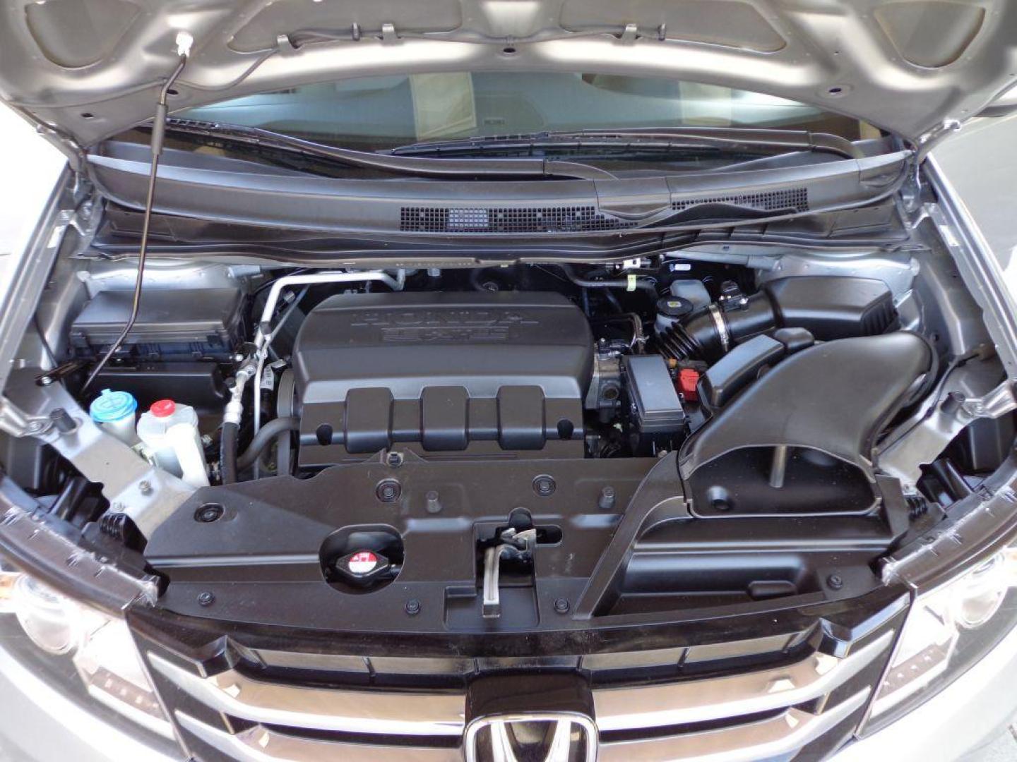 2017 SILVER HONDA ODYSSEY EXL (5FNRL5H66HB) with an 3.5L engine, Automatic transmission, located at 6610 L St., Omaha, NE, 68117, (402) 731-7800, 41.212872, -96.014702 - THIS VEHICLE HAS A BEEN FULLY INSPECTED AND HAS A CLEAN TITLE WITH A FREE CARFAX REPORT PROVIDED! 1-OWNER, CLEAN CARFAX, LOW MILEAGE AND NEWER TIRES! *****We have found that most customers do the majority of their shopping online before visiting a ealership. For this reason we feel it necessary - Photo#11