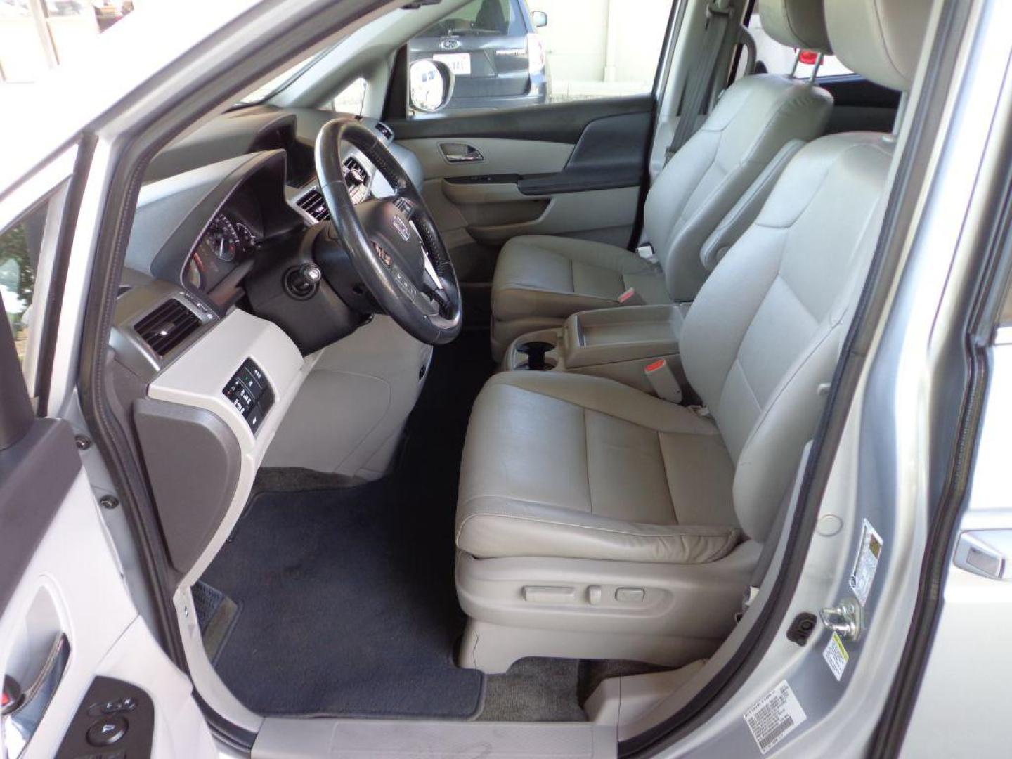 2017 SILVER HONDA ODYSSEY EXL (5FNRL5H66HB) with an 3.5L engine, Automatic transmission, located at 6610 L St., Omaha, NE, 68117, (402) 731-7800, 41.212872, -96.014702 - THIS VEHICLE HAS A BEEN FULLY INSPECTED AND HAS A CLEAN TITLE WITH A FREE CARFAX REPORT PROVIDED! 1-OWNER, CLEAN CARFAX, LOW MILEAGE AND NEWER TIRES! *****We have found that most customers do the majority of their shopping online before visiting a ealership. For this reason we feel it necessary - Photo#12