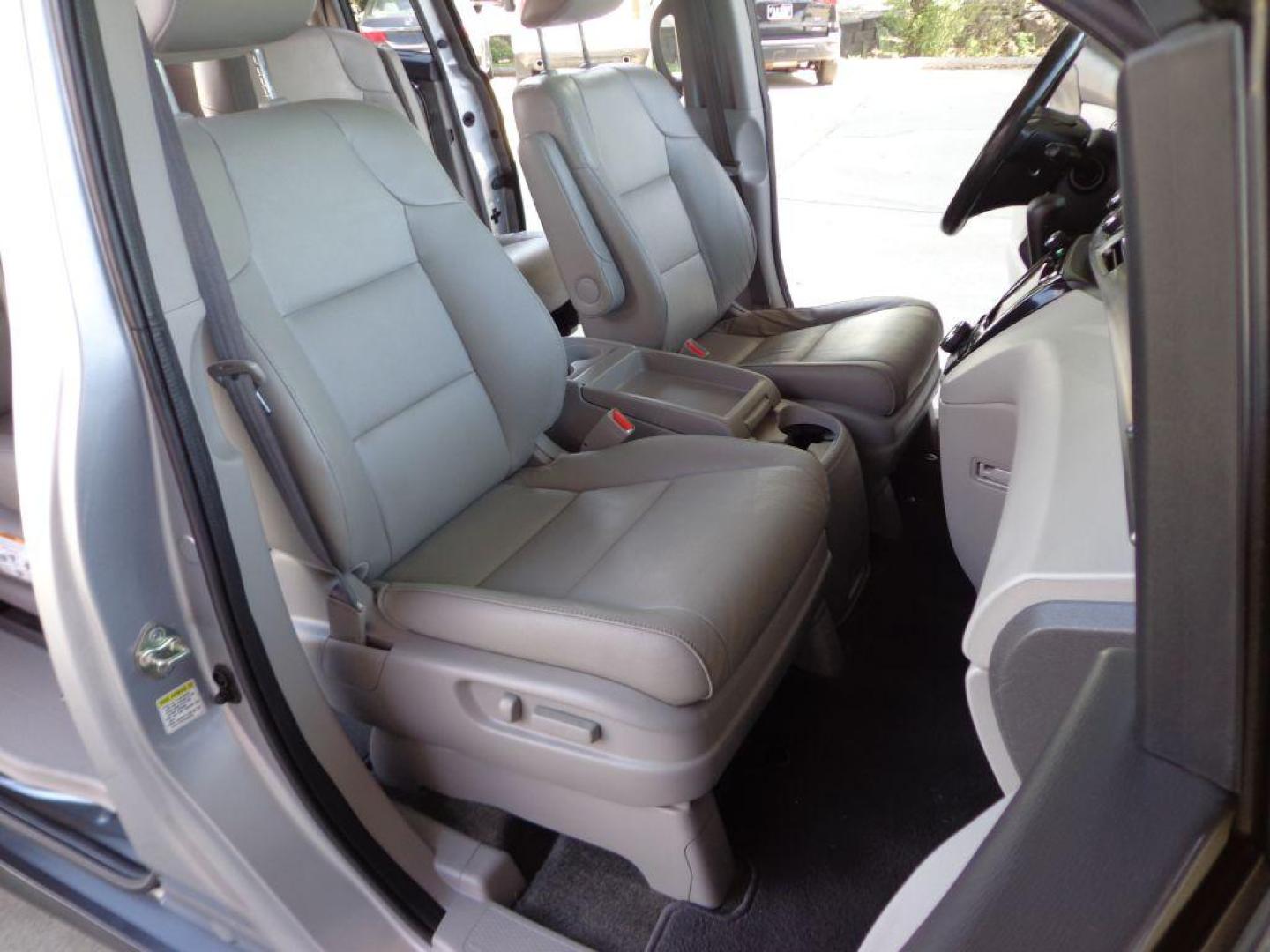 2017 SILVER HONDA ODYSSEY EXL (5FNRL5H66HB) with an 3.5L engine, Automatic transmission, located at 6610 L St., Omaha, NE, 68117, (402) 731-7800, 41.212872, -96.014702 - THIS VEHICLE HAS A BEEN FULLY INSPECTED AND HAS A CLEAN TITLE WITH A FREE CARFAX REPORT PROVIDED! 1-OWNER, CLEAN CARFAX, LOW MILEAGE AND NEWER TIRES! *****We have found that most customers do the majority of their shopping online before visiting a ealership. For this reason we feel it necessary - Photo#16