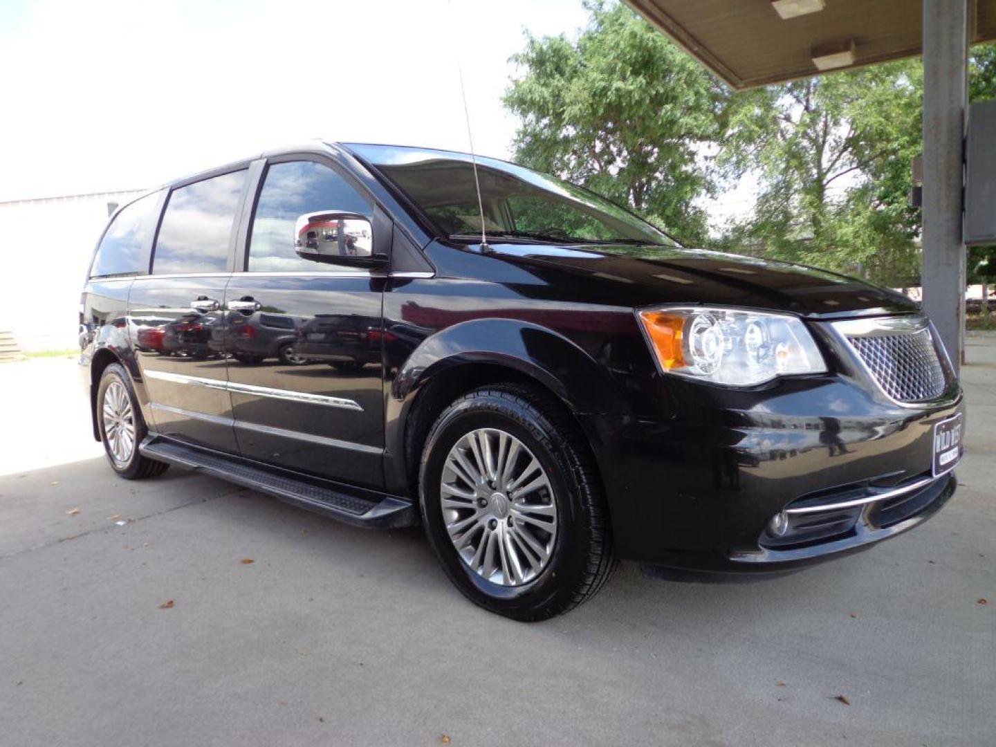 2015 BLACK CHRYSLER TOWN and COUNTRY LIMITED PLATINUM (2C4RC1GG8FR) with an 3.6L engine, Automatic transmission, located at 6610 L St., Omaha, NE, 68117, (402) 731-7800, 41.212872, -96.014702 - THIS VEHICLE HAS A BEEN FULLY INSPECTED AND HAS A CLEAN TITLE WITH A FREE CARFAX REPORT PROVIDED! 2-OWNER, CLEN CARFAX, LOW MILEAGE, LOADED WITH OPTIONS AND NEWER TIRES! *****We have found that most customers do the majority of their shopping online before visiting a ealership. For this reason - Photo#2