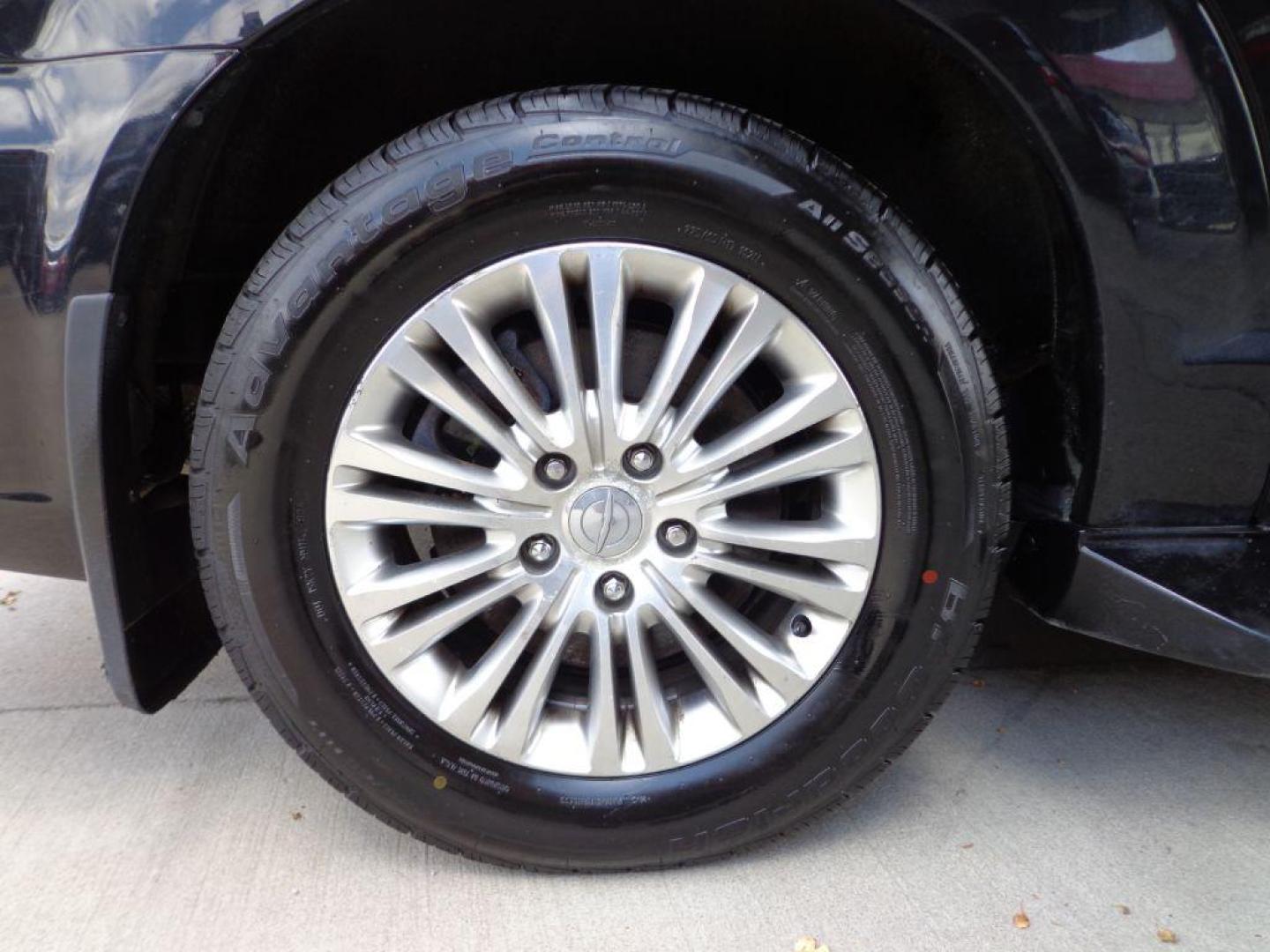 2015 BLACK CHRYSLER TOWN and COUNTRY LIMITED PLATINUM (2C4RC1GG8FR) with an 3.6L engine, Automatic transmission, located at 6610 L St., Omaha, NE, 68117, (402) 731-7800, 41.212872, -96.014702 - THIS VEHICLE HAS A BEEN FULLY INSPECTED AND HAS A CLEAN TITLE WITH A FREE CARFAX REPORT PROVIDED! 2-OWNER, CLEN CARFAX, LOW MILEAGE, LOADED WITH OPTIONS AND NEWER TIRES! *****We have found that most customers do the majority of their shopping online before visiting a ealership. For this reason - Photo#9