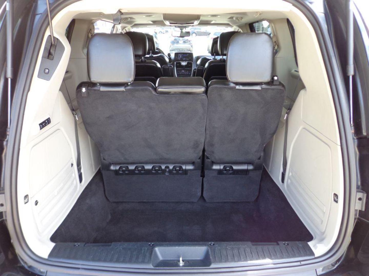 2015 BLACK CHRYSLER TOWN and COUNTRY LIMITED PLATINUM (2C4RC1GG8FR) with an 3.6L engine, Automatic transmission, located at 6610 L St., Omaha, NE, 68117, (402) 731-7800, 41.212872, -96.014702 - THIS VEHICLE HAS A BEEN FULLY INSPECTED AND HAS A CLEAN TITLE WITH A FREE CARFAX REPORT PROVIDED! 2-OWNER, CLEN CARFAX, LOW MILEAGE, LOADED WITH OPTIONS AND NEWER TIRES! *****We have found that most customers do the majority of their shopping online before visiting a ealership. For this reason - Photo#19