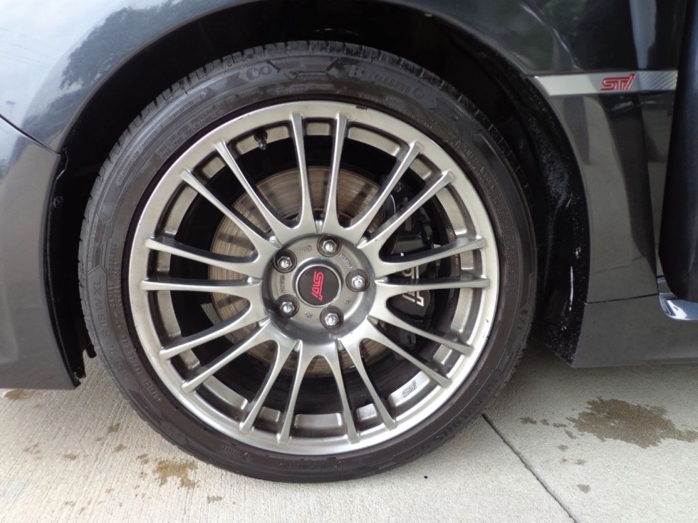 2014 GRAY SUBARU IMPREZA WRX STI LIMITED (JF1GV8J64EL) with an 2.5L engine, 6-Speed Manual transmission, located at 6610 L St., Omaha, NE, 68117, (402) 731-7800, 41.212872, -96.014702 - THIS VEHICLE HAS A BEEN FULLY INSPECTED AND HAS A CLEAN TITLE WITH A FREE CARFAX REPORT PROVIDED! SHARP LOW MILE STI WITH A CLEAN CARFAX, HEATED LEATHER, SUNROOF AND NEWER TIRES! *****We have found that most customers do the majority of their shopping online before visiting a ealership. For thi- Photo#7