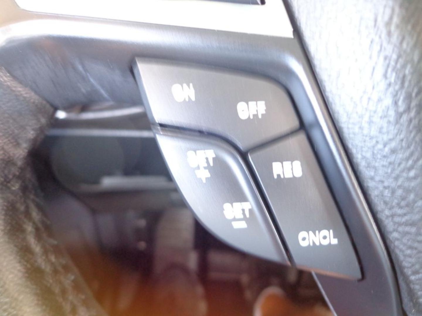 2018 WHITE FORD EDGE TITANIUM (2FMPK4K96JB) with an 2.0L engine, Automatic transmission, located at 6610 L St., Omaha, NE, 68117, (402) 731-7800, 41.212872, -96.014702 - THIS VEHICLE HAS A BEEN FULLY INSPECTED AND HAS A CLEAN TITLE WITH A FREE CARFAX REPORT PROVIDED! 2-OWNER, CLEAN CARFAX, LOW MILEAGE, PANO ROOF, NAV, NEWER TIRES AND MUCH MORE! *****We have found that most customers do the majority of their shopping online before visiting a ealership. For this- Photo#25