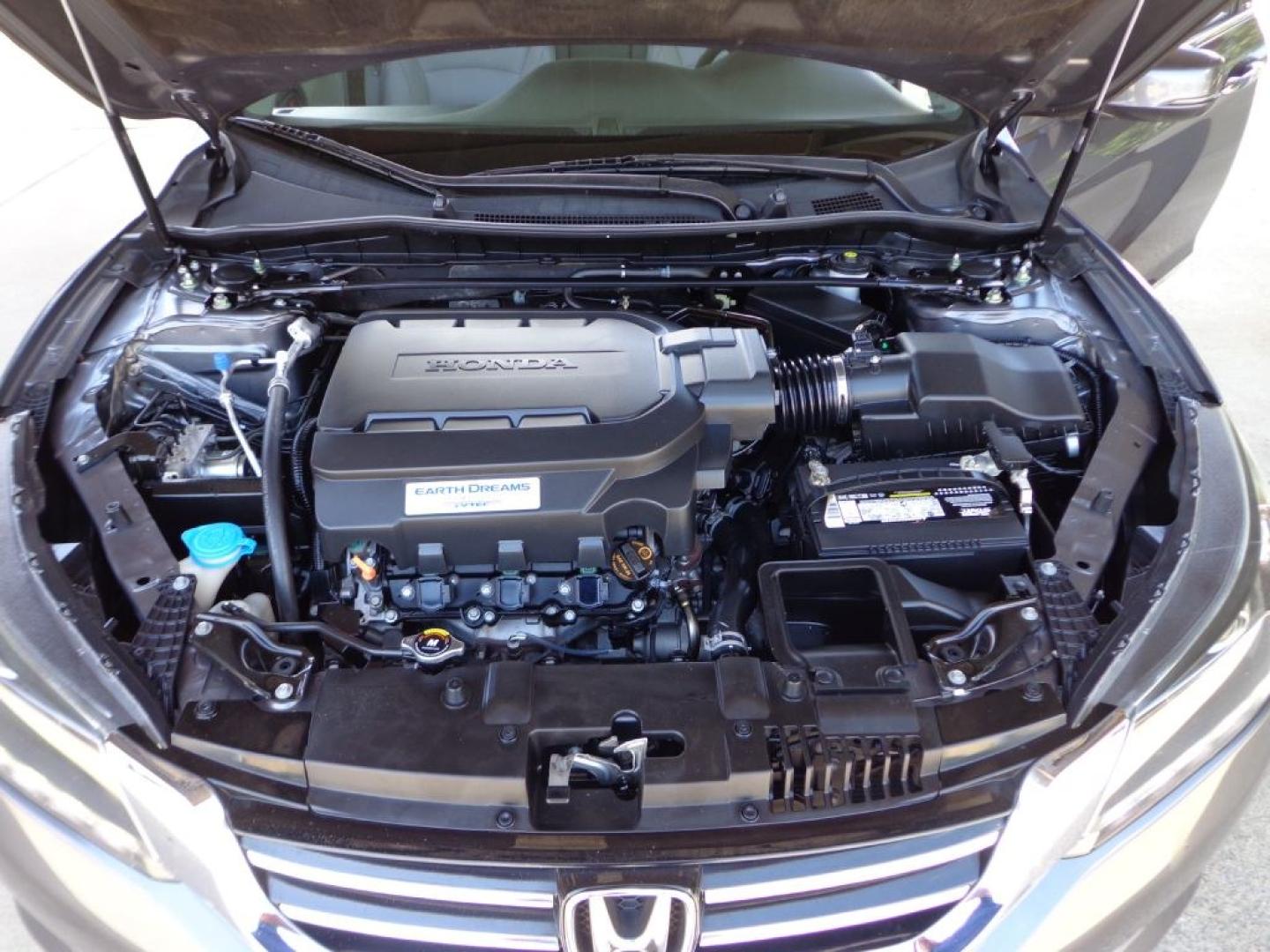 2014 GRAY HONDA ACCORD EXL (1HGCR3F84EA) with an 3.5L engine, Continuously Variable transmission, located at 6610 L St., Omaha, NE, 68117, (402) 731-7800, 41.212872, -96.014702 - THIS VEHICLE HAS A BEEN FULLY INSPECTED AND HAS A CLEAN TITLE WITH A FREE CARFAX REPORT PROVIDED. CLEAN CARFAX, LOW MILEAGE, WITH NEWER TIRES! *****We have found that most customers do the majority of their shopping online before visiting a ealership. For this reason we feel it necessary to hav- Photo#11