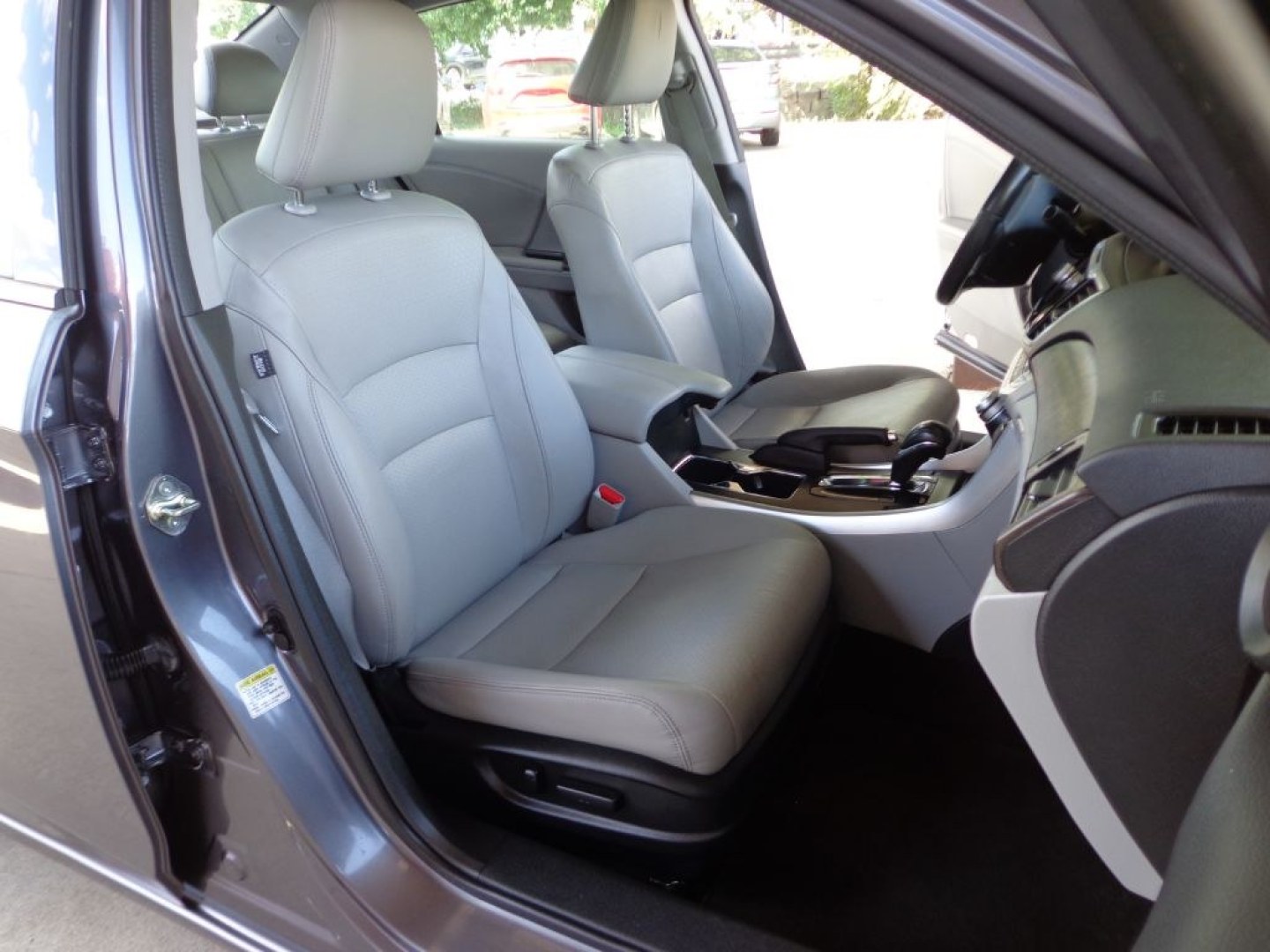 2014 GRAY HONDA ACCORD EXL (1HGCR3F84EA) with an 3.5L engine, Continuously Variable transmission, located at 6610 L St., Omaha, NE, 68117, (402) 731-7800, 41.212872, -96.014702 - THIS VEHICLE HAS A BEEN FULLY INSPECTED AND HAS A CLEAN TITLE WITH A FREE CARFAX REPORT PROVIDED. CLEAN CARFAX, LOW MILEAGE, WITH NEWER TIRES! *****We have found that most customers do the majority of their shopping online before visiting a ealership. For this reason we feel it necessary to hav- Photo#16