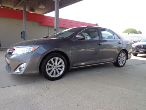 2014 TOYOTA CAMRY XLE
