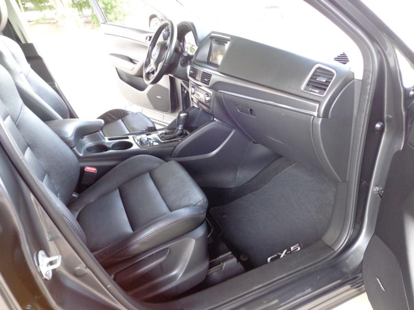 2016 GRAY MAZDA CX-5 GT (JM3KE4DY4G0) with an 2.5L engine, Automatic transmission, located at 6610 L St., Omaha, NE, 68117, (402) 731-7800, 41.212872, -96.014702 - THIS VEHICLE HAS A BEEN FULLY INSPECTED AND HAS A CLEAN TITLE WITH A FREE CARFAX REPORT PROVIDED! 1-OWNER, CLEAN CARFAX, LOW MILEAGE, NAV, SUNROOF, PREMIUM AUDIO, BLIND SPOT AND NEWER TIRES! *****We have found that most customers do the majority of their shopping online before visiting a ealers- Photo#17