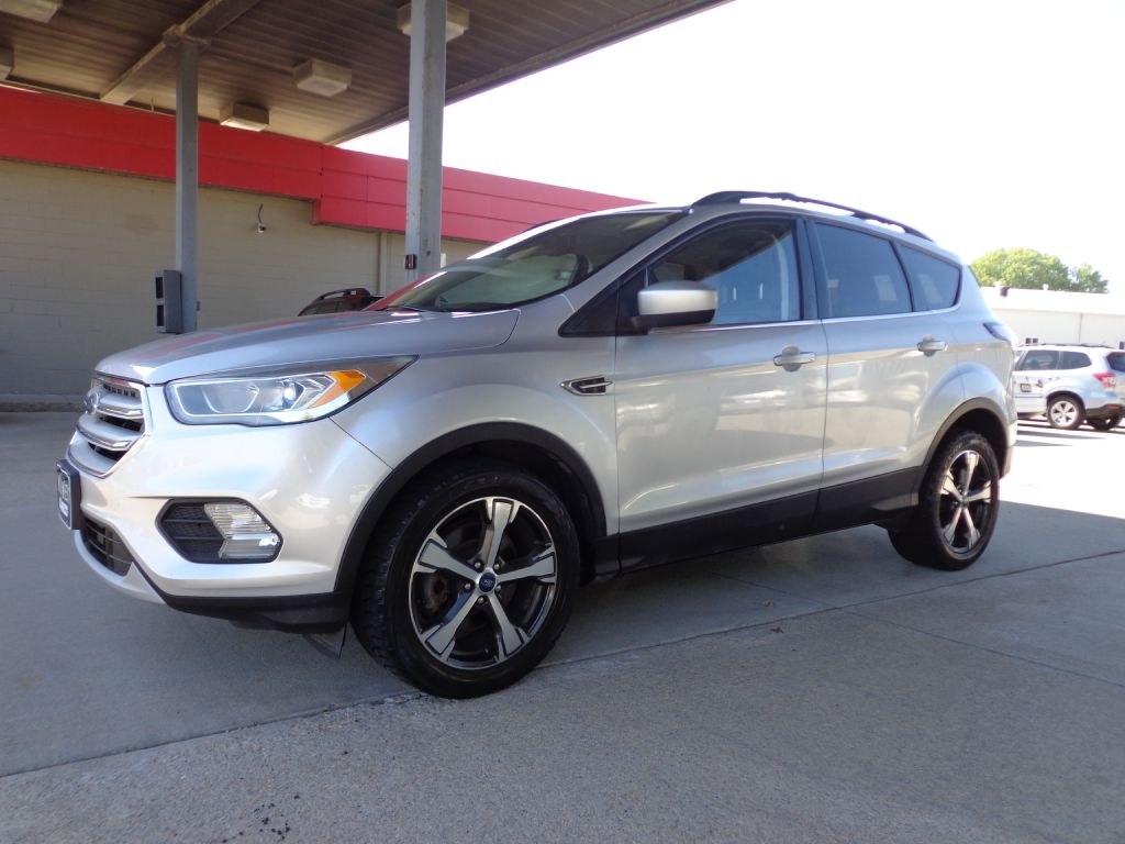 photo of 2018 FORD ESCAPE SEL