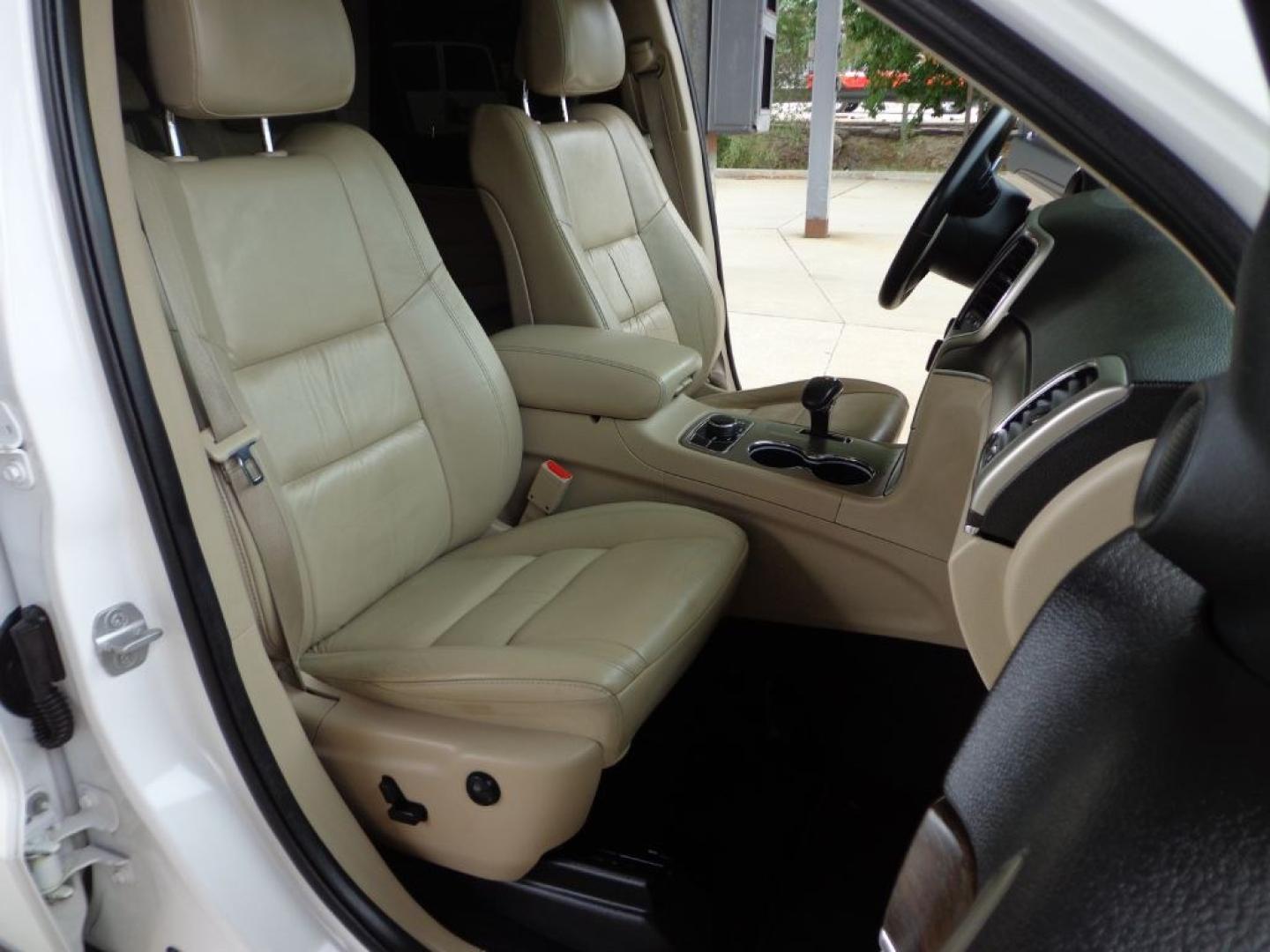 2014 WHITE JEEP GRAND CHEROKEE LIMITED (1C4RJFBG6EC) with an 3.6L engine, Automatic transmission, located at 6610 L St., Omaha, NE, 68117, (402) 731-7800, 41.212872, -96.014702 - THIS VEHICLE HAS A BEEN FULLY INSPECTED AND HAS A CLEAN TITLE WITH A FREE CARFAX REPORT PROVIDED! SHARP LOW MILE LIMITED LOADED WITH OPTIONS AND A NICE SET OF MICHELINS! *****We have found that most customers do the majority of their shopping online before visiting a ealership. For this reason- Photo#16