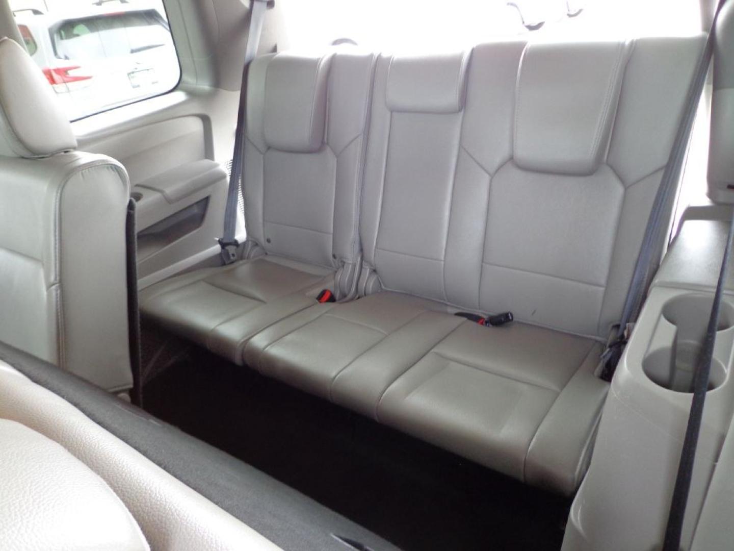 2014 GRAY HONDA PILOT EXLN (5FNYF4H70EB) with an 3.5L engine, Automatic transmission, located at 6610 L St., Omaha, NE, 68117, (402) 731-7800, 41.212872, -96.014702 - THIS VEHICLE HAS A BEEN FULLY INSPECTED AND HAS A CLEAN TITLE WITH A FREE CARFAX REPORT PROVIDED! 1-OWNER, CLEAN CARFAX, LOW MILEAGE, SUNROOF, NAV, BACKUP CAM, HEATED SEATS AND A NICE SET OF MICHELINS! *****We have found that most customers do the majority of their shopping online before visiti- Photo#16