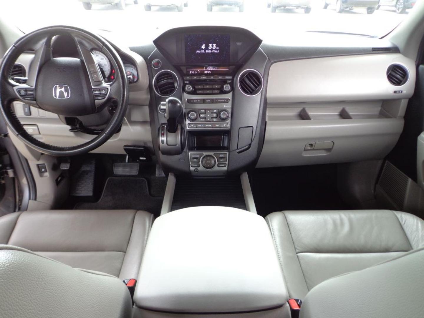 2014 GRAY HONDA PILOT EXLN (5FNYF4H70EB) with an 3.5L engine, Automatic transmission, located at 6610 L St., Omaha, NE, 68117, (402) 731-7800, 41.212872, -96.014702 - THIS VEHICLE HAS A BEEN FULLY INSPECTED AND HAS A CLEAN TITLE WITH A FREE CARFAX REPORT PROVIDED! 1-OWNER, CLEAN CARFAX, LOW MILEAGE, SUNROOF, NAV, BACKUP CAM, HEATED SEATS AND A NICE SET OF MICHELINS! *****We have found that most customers do the majority of their shopping online before visiti- Photo#20