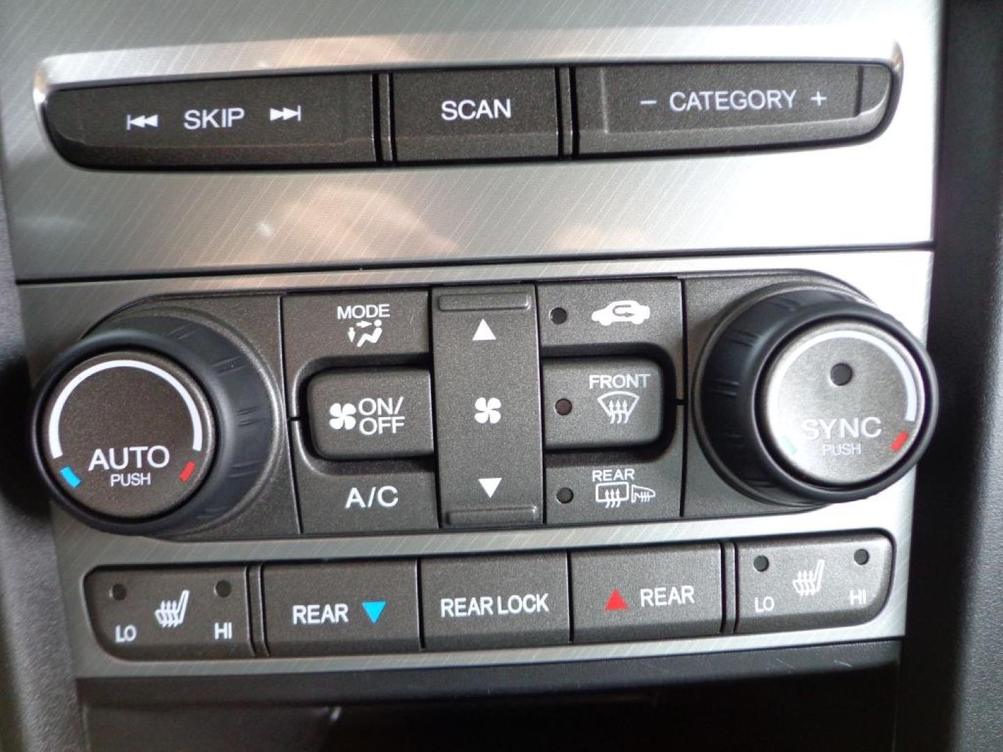 2014 GRAY HONDA PILOT EXLN (5FNYF4H70EB) with an 3.5L engine, Automatic transmission, located at 6610 L St., Omaha, NE, 68117, (402) 731-7800, 41.212872, -96.014702 - THIS VEHICLE HAS A BEEN FULLY INSPECTED AND HAS A CLEAN TITLE WITH A FREE CARFAX REPORT PROVIDED! 1-OWNER, CLEAN CARFAX, LOW MILEAGE, SUNROOF, NAV, BACKUP CAM, HEATED SEATS AND A NICE SET OF MICHELINS! *****We have found that most customers do the majority of their shopping online before visiti- Photo#23