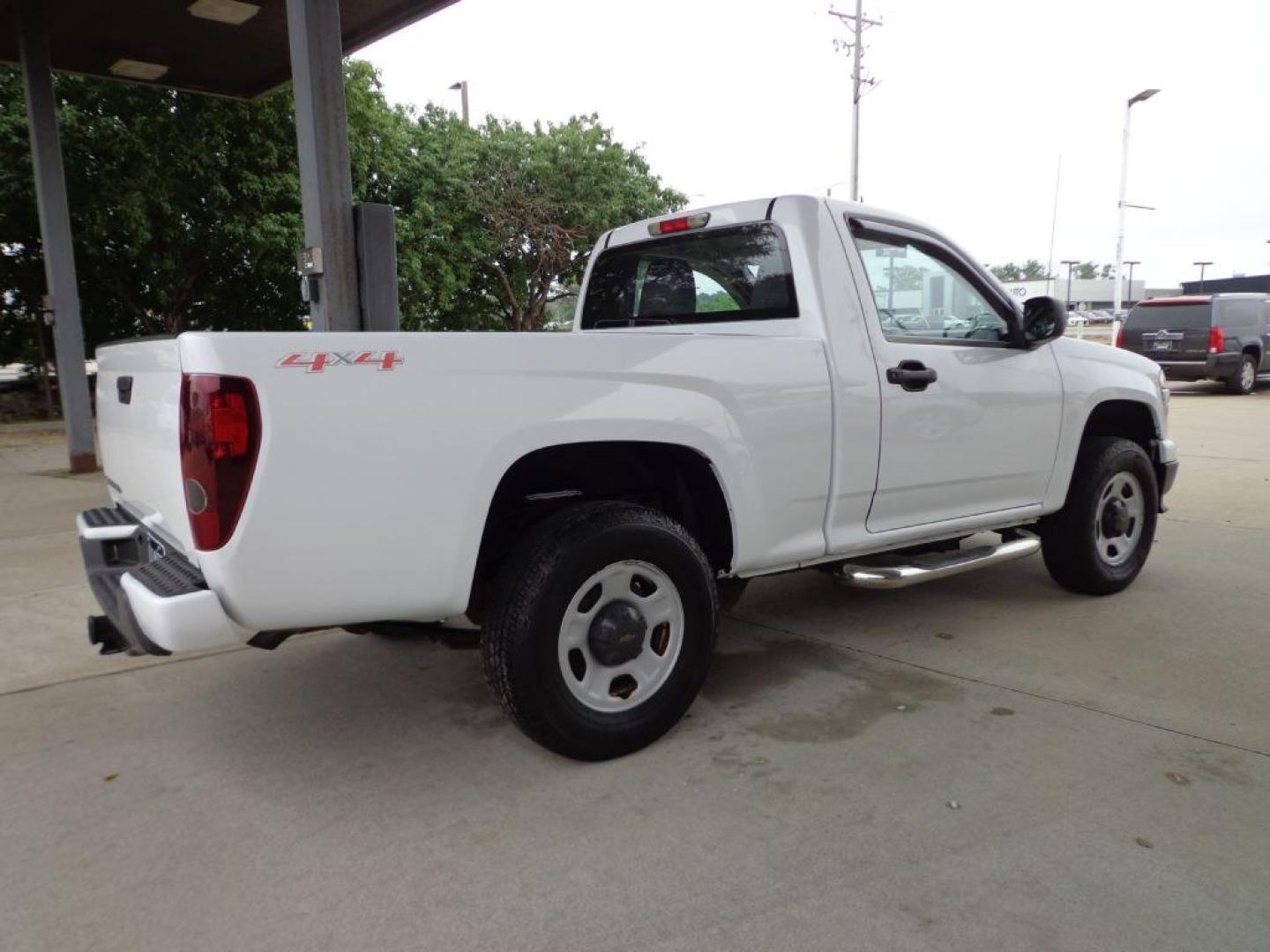 2012 WHITE CHEVROLET COLORADO (1GCGTBF94C8) with an 2.9L engine, Automatic transmission, located at 6610 L St., Omaha, NE, 68117, (402) 731-7800, 41.212872, -96.014702 - THIS VEHICLE HAS A BEEN FULLY INSPECTED AND HAS A CLEAN TITLE WITH A FREE CARFAX REPORT PROVIDED! 1-OWNER, CLEAN CARFAX, LOW MILEAGE WITH NEWER TIRES! *****We have found that most customers do the majority of their shopping online before visiting a ealership. For this reason we feel it necess- Photo#3