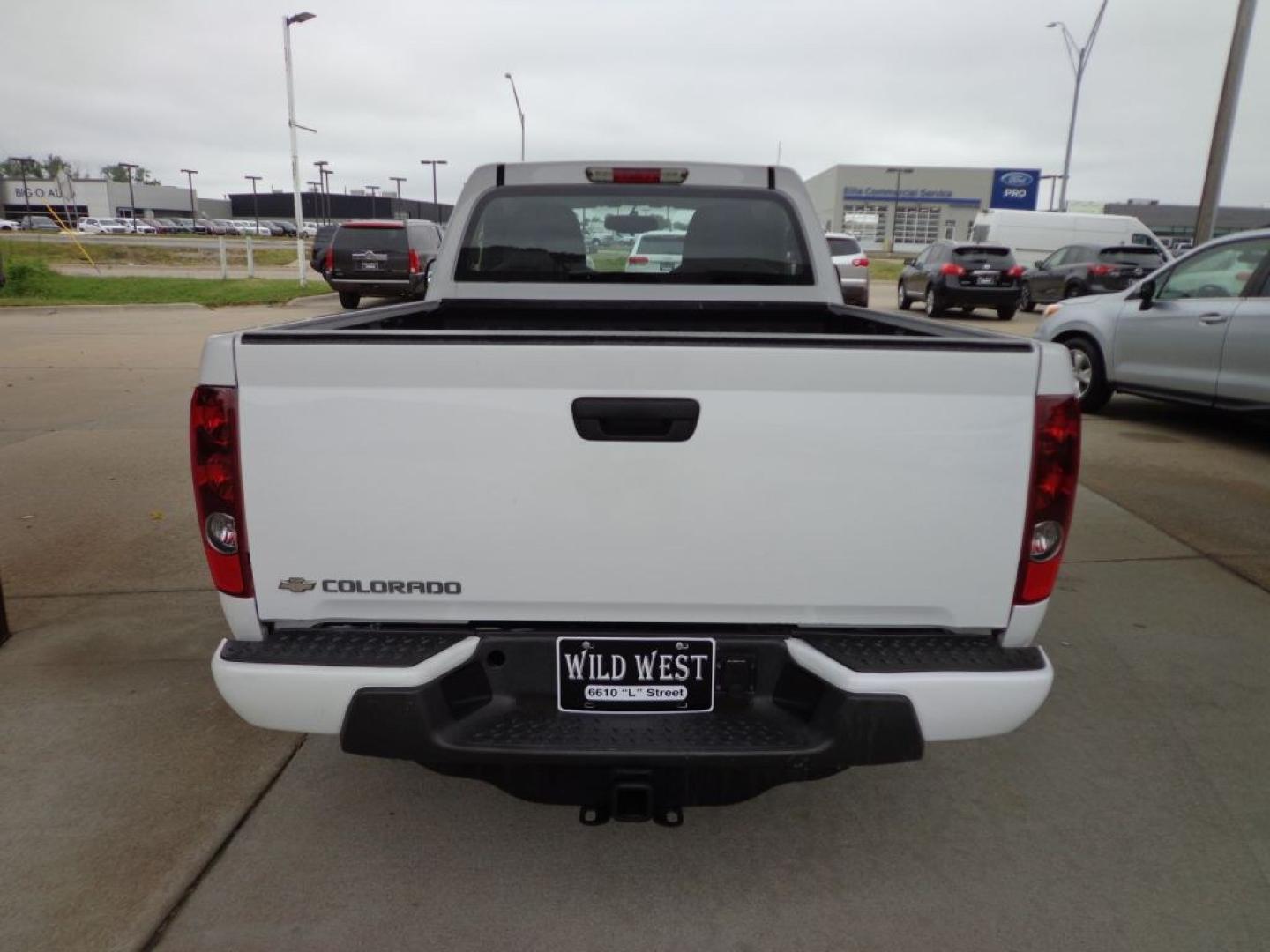 2012 WHITE CHEVROLET COLORADO (1GCGTBF94C8) with an 2.9L engine, Automatic transmission, located at 6610 L St., Omaha, NE, 68117, (402) 731-7800, 41.212872, -96.014702 - THIS VEHICLE HAS A BEEN FULLY INSPECTED AND HAS A CLEAN TITLE WITH A FREE CARFAX REPORT PROVIDED! 1-OWNER, CLEAN CARFAX, LOW MILEAGE WITH NEWER TIRES! *****We have found that most customers do the majority of their shopping online before visiting a ealership. For this reason we feel it necess- Photo#4