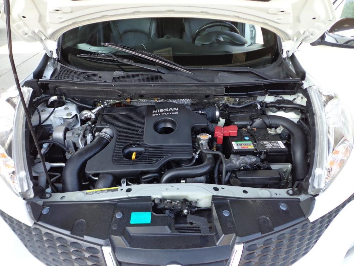 2013 WHITE NISSAN JUKE SL (JN8AF5MV5DT) with an 1.6L engine, Continuously Variable transmission, located at 6610 L St., Omaha, NE, 68117, (402) 731-7800, 41.212872, -96.014702 - THIS VEHICLE HAS A BEEN FULLY INSPECTED AND HAS A CLEAN TITLE WITH A FREE CARFAX REPORT PROVIDED! 1-OWNER, CLEAN CARFAX, LOW MILEAGE LOADED WITH HEATED SEATS, SUNROOF, NAV, BACKUP CAM AND NEWER TIRES! *****We have found that most customers do the majority of their shopping online before visitin- Photo#11