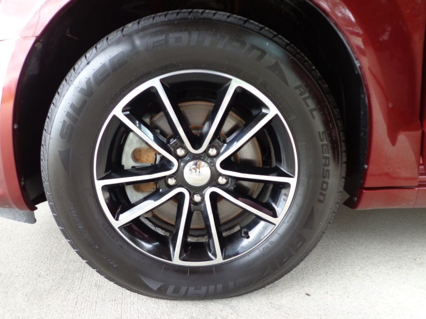 2019 RED DODGE GRAND CARAVAN GT (2C4RDGEGXKR) with an 3.6L engine, Automatic transmission, located at 6610 L St., Omaha, NE, 68117, (402) 731-7800, 41.212872, -96.014702 - THIS VEHICLE HAS A BEEN FULLY INSPECTED AND HAS A CLEAN TITLE WITH A FREE CARFAX REPORT PROVIDED! SHARP GT MODEL WITH A CLEAN CARFAX NAV, BACKUP CAM, NEWER TIRES AND MUCH MORE! *****We have found that most customers do the majority of their shopping online before visiting a ealership. For this- Photo#7
