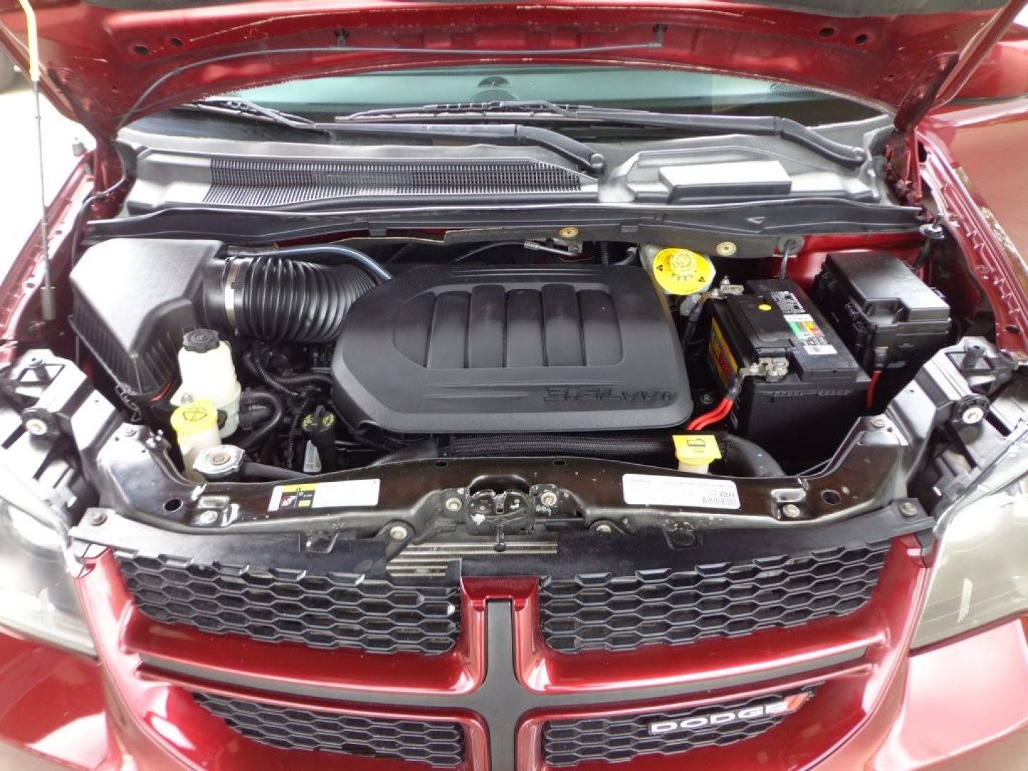 2019 RED DODGE GRAND CARAVAN GT (2C4RDGEGXKR) with an 3.6L engine, Automatic transmission, located at 6610 L St., Omaha, NE, 68117, (402) 731-7800, 41.212872, -96.014702 - THIS VEHICLE HAS A BEEN FULLY INSPECTED AND HAS A CLEAN TITLE WITH A FREE CARFAX REPORT PROVIDED! SHARP GT MODEL WITH A CLEAN CARFAX NAV, BACKUP CAM, NEWER TIRES AND MUCH MORE! *****We have found that most customers do the majority of their shopping online before visiting a ealership. For this- Photo#11