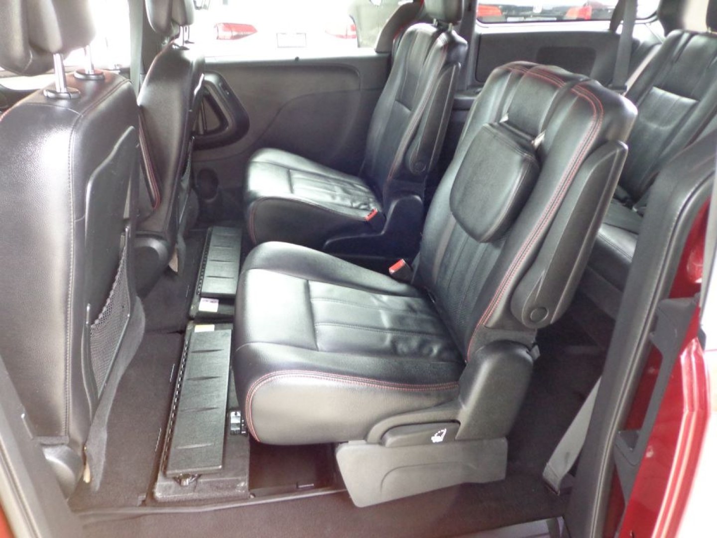 2019 RED DODGE GRAND CARAVAN GT (2C4RDGEGXKR) with an 3.6L engine, Automatic transmission, located at 6610 L St., Omaha, NE, 68117, (402) 731-7800, 41.212872, -96.014702 - THIS VEHICLE HAS A BEEN FULLY INSPECTED AND HAS A CLEAN TITLE WITH A FREE CARFAX REPORT PROVIDED! SHARP GT MODEL WITH A CLEAN CARFAX NAV, BACKUP CAM, NEWER TIRES AND MUCH MORE! *****We have found that most customers do the majority of their shopping online before visiting a ealership. For this- Photo#19