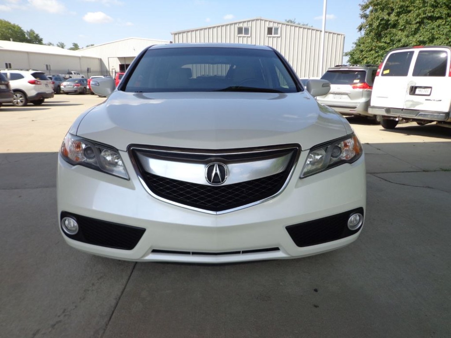 2015 WHITE ACURA RDX TECHNOLOGY (5J8TB4H51FL) with an 3.5L engine, Automatic transmission, located at 6610 L St., Omaha, NE, 68117, (402) 731-7800, 41.212872, -96.014702 - THIS VEHICLE HAS A BEEN FULLY INSPECTED AND HAS A CLEAN TITLE WITH A FREE CARFAX REPORT PROVIDED! SHARP TECH PACKAGE WITH A CLEAN CARFAX, LOW MILEAGE AND NEWER TIRES! *****We have found that most customers do the majority of their shopping online before visiting a ealership. For this reason we- Photo#1