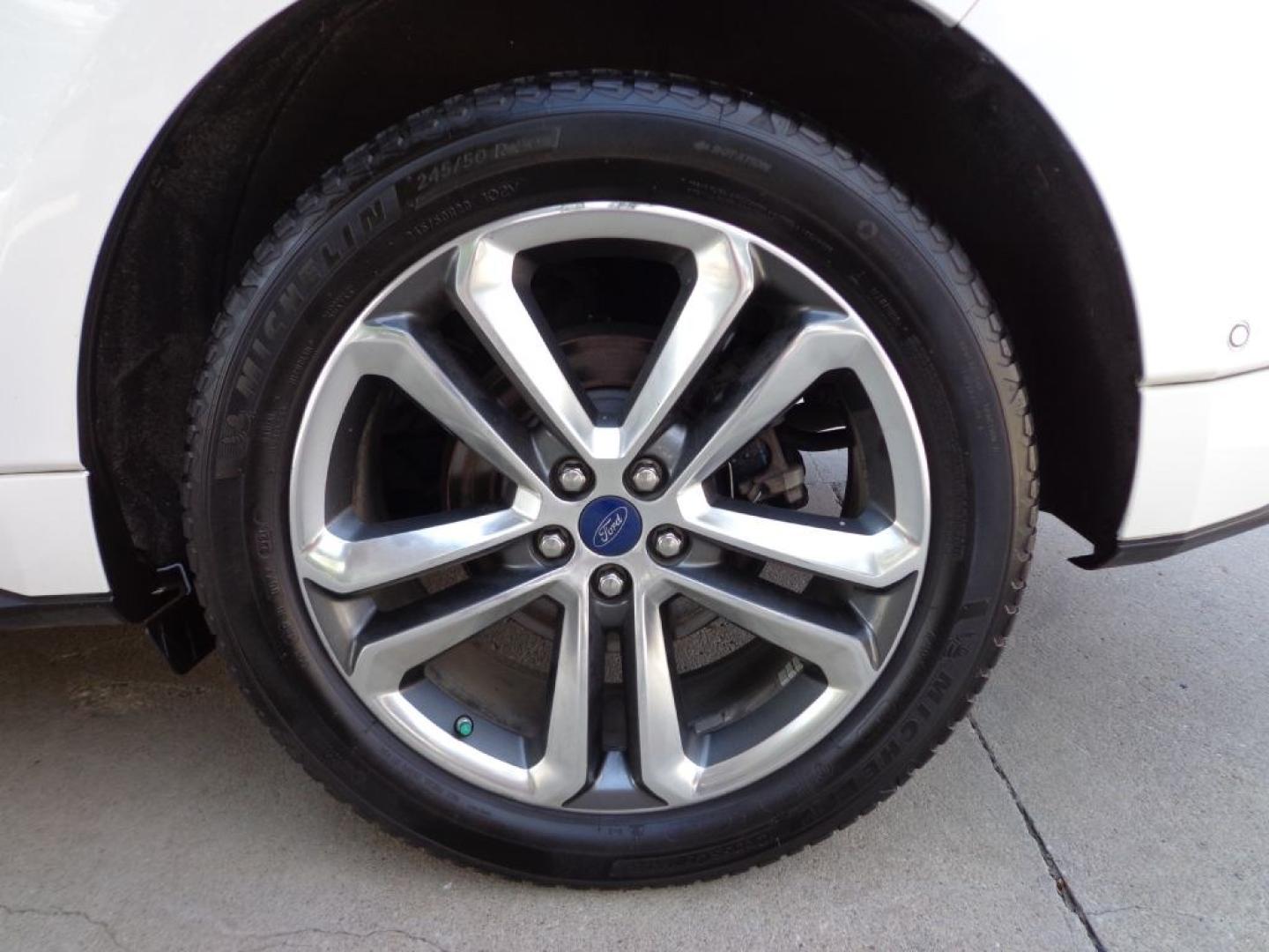 2016 WHITE FORD EDGE SPORT (2FMPK4AP8GB) with an 2.7L engine, Automatic transmission, located at 6610 L St., Omaha, NE, 68117, (402) 731-7800, 41.212872, -96.014702 - THIS VEHICLE HAS A BEEN FULLY INSPECTED AND HAS A CLEAN TITLE WITH A FREE CARFAX REPORT PROVIDED! 1-OWNER, CLEAN CARFAX, LOW MILEAGE, PANORAMIC ROOF, NAV, 20IN WHEELS, HID HEADLIGHTS, HEATED-COOLED FRONT SEATS, HEATED REAR SEATS/STEERING WHEEL, FRONT 180 CAMERA, PARK ASSIST AND A NICE SET OF MICH- Photo#9