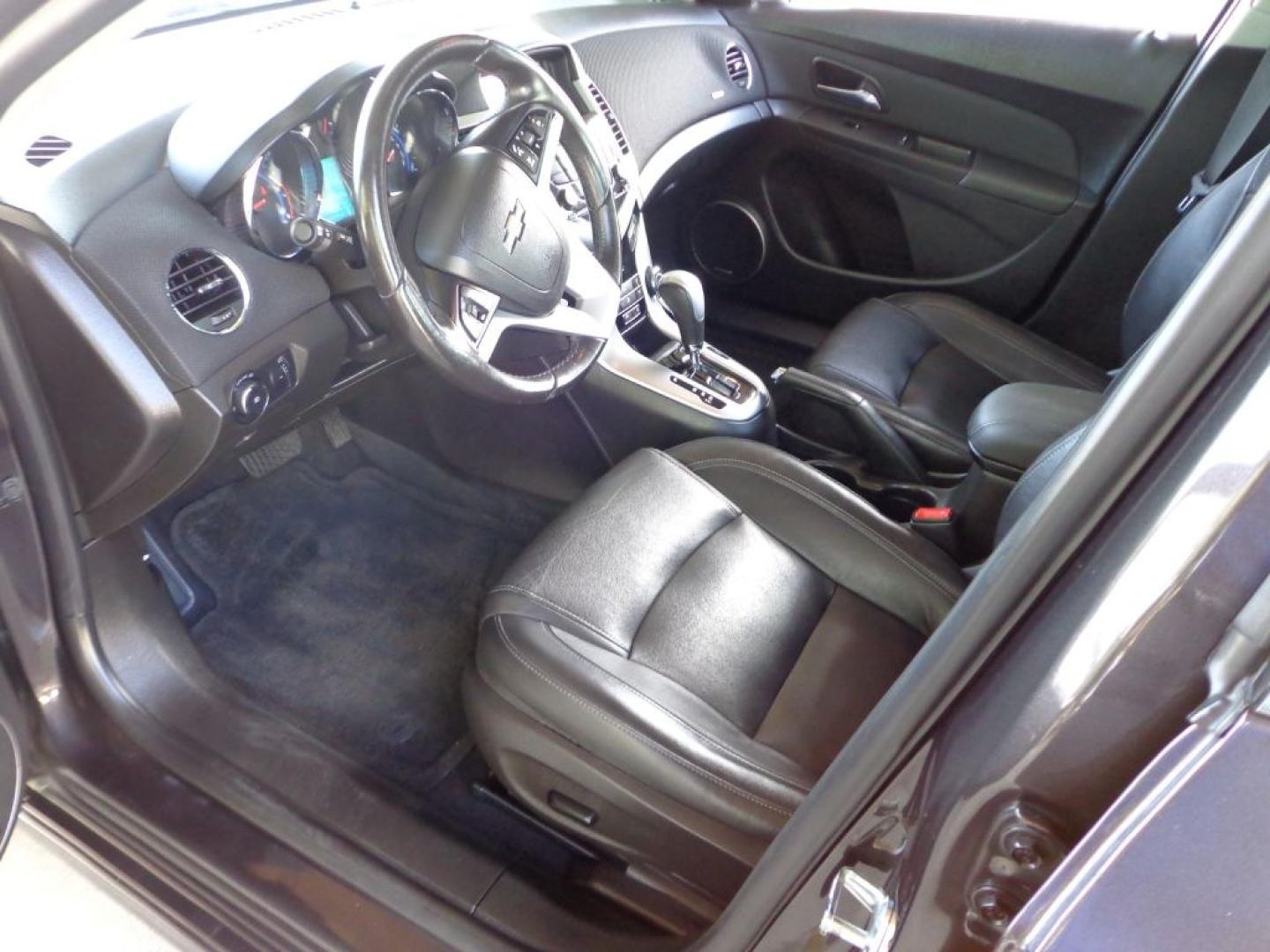 2015 GRAY CHEVROLET CRUZE LT (1G1PE5SB7F7) with an 1.4L engine, Automatic transmission, located at 6610 L St., Omaha, NE, 68117, (402) 731-7800, 41.212872, -96.014702 - THIS VEHICLE HAS A BEEN FULLY INSPECTED AND HAS A CLEAN TITLE WITH A FREE CARFAX REPORT PROVIDED! 1-OWNER, CLEAN CARFAX, LOW MILEAGE, LEATHER, SUNROOF, PREMIUM AUDIO AND A NICE SET OF MICHELINS! *****We have found that most customers do the majority of their shopping online before visiting a ea- Photo#13