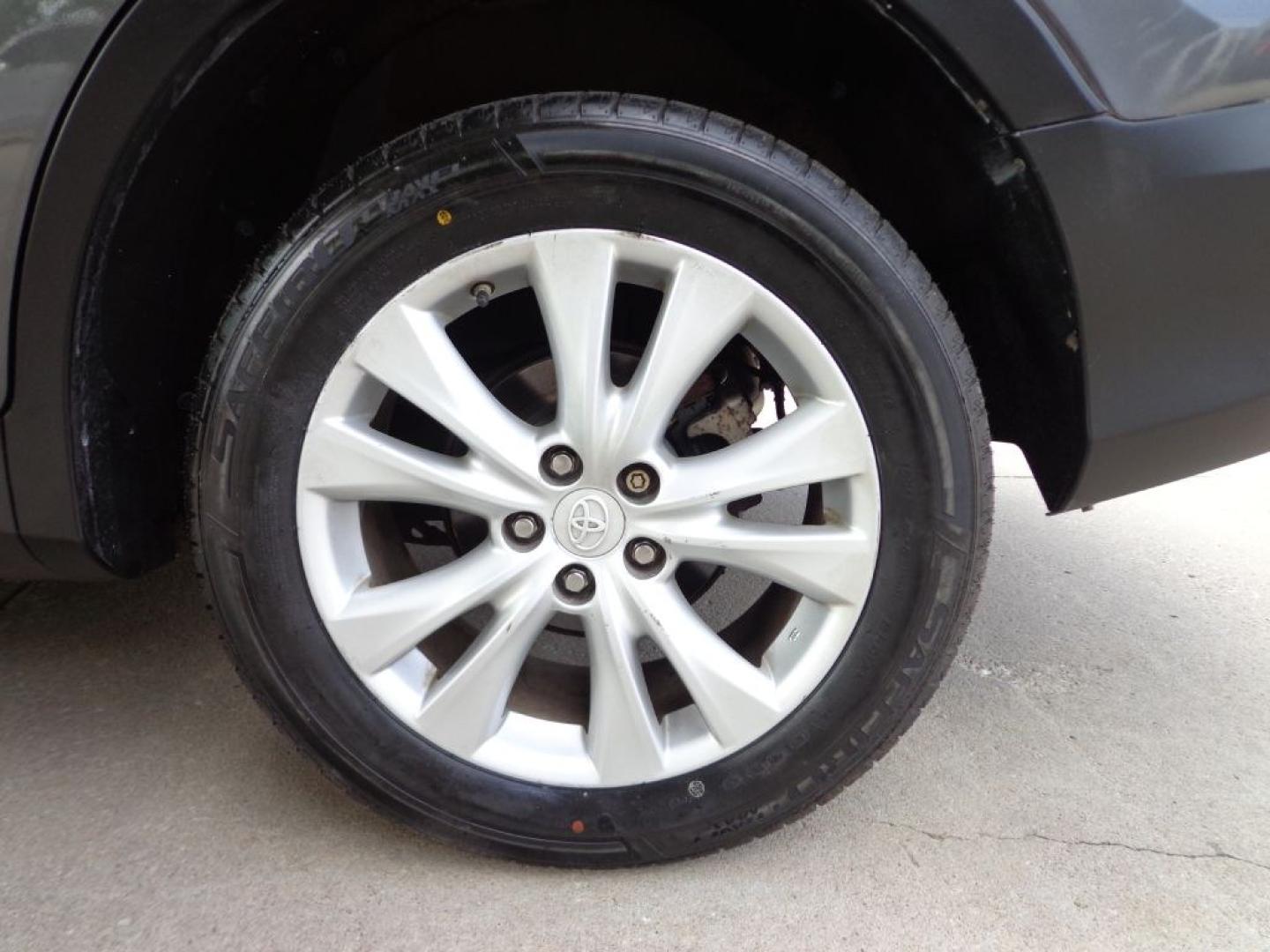 2014 GRAY TOYOTA RAV4 LIMITED (2T3DFREV1EW) with an 2.5L engine, Automatic transmission, located at 6610 L St., Omaha, NE, 68117, (402) 731-7800, 41.212872, -96.014702 - THIS VEHICLE HAS A BEEN FULLY INSPECTED AND HAS A CLEAN TITLE WITH A FREE CARFAX REPORT PROVIDED! 1-OWNER, CLEAN CARFAX, LOW MILEAGE, HEATED LEATHER, SUNROOF, NAV, BACKUP CAM AND NEWER TIRES! *****We have found that most customers do the majority of their shopping online before visiting a ealer- Photo#10