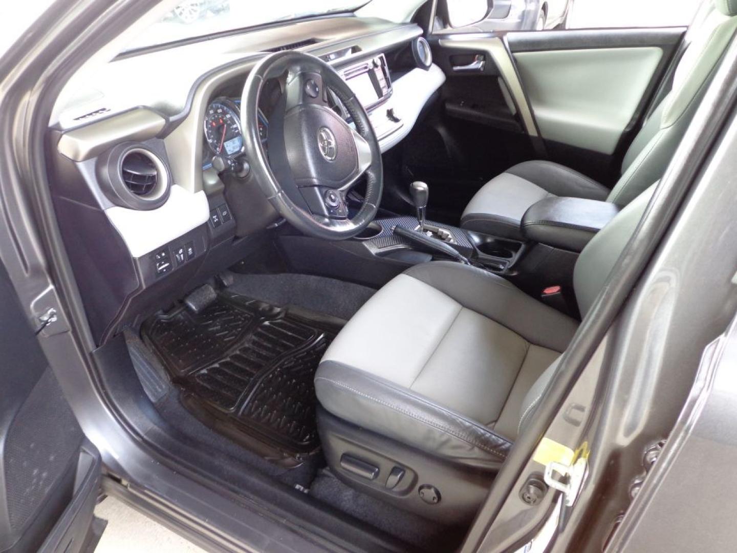 2014 GRAY TOYOTA RAV4 LIMITED (2T3DFREV1EW) with an 2.5L engine, Automatic transmission, located at 6610 L St., Omaha, NE, 68117, (402) 731-7800, 41.212872, -96.014702 - THIS VEHICLE HAS A BEEN FULLY INSPECTED AND HAS A CLEAN TITLE WITH A FREE CARFAX REPORT PROVIDED! 1-OWNER, CLEAN CARFAX, LOW MILEAGE, HEATED LEATHER, SUNROOF, NAV, BACKUP CAM AND NEWER TIRES! *****We have found that most customers do the majority of their shopping online before visiting a ealer- Photo#14