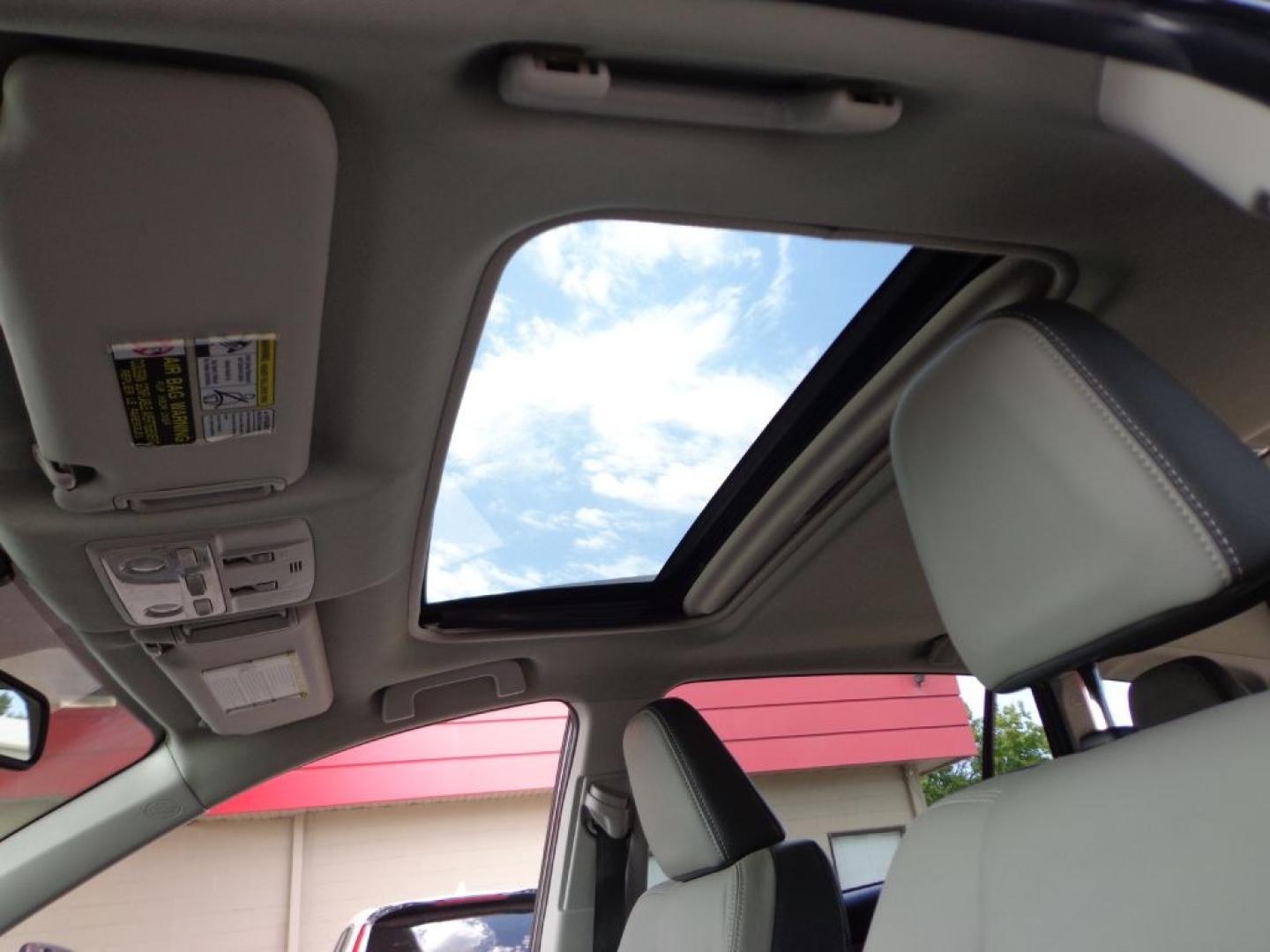 2014 GRAY TOYOTA RAV4 LIMITED (2T3DFREV1EW) with an 2.5L engine, Automatic transmission, located at 6610 L St., Omaha, NE, 68117, (402) 731-7800, 41.212872, -96.014702 - THIS VEHICLE HAS A BEEN FULLY INSPECTED AND HAS A CLEAN TITLE WITH A FREE CARFAX REPORT PROVIDED! 1-OWNER, CLEAN CARFAX, LOW MILEAGE, HEATED LEATHER, SUNROOF, NAV, BACKUP CAM AND NEWER TIRES! *****We have found that most customers do the majority of their shopping online before visiting a ealer- Photo#20