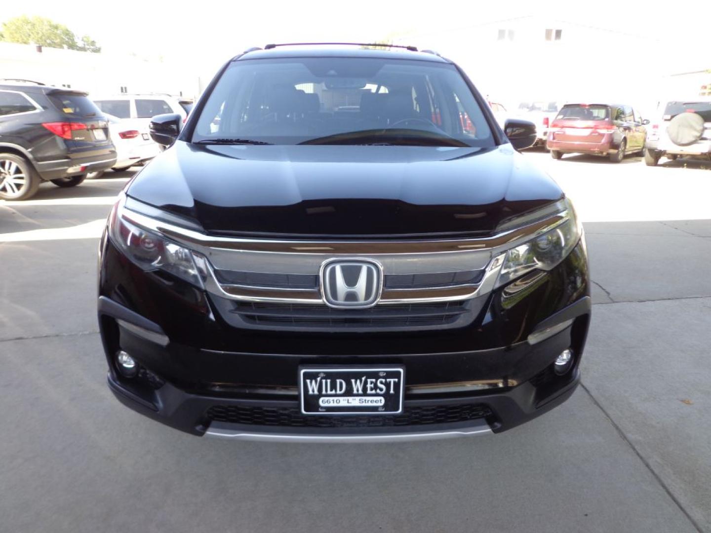 2019 BLACK HONDA PILOT EXL (5FNYF6H5XKB) with an 3.5L engine, Automatic transmission, located at 6610 L St., Omaha, NE, 68117, (402) 731-7800, 41.212872, -96.014702 - THIS VEHICLE HAS A BEEN FULLY INSPECTED AND HAS A CLEAN TITLE WITH A FREE CARFAX REPORT PROVIDED! SHARP 2-OWNER WITH A CLEAN CARFAX AND NEWER TIRES! *****We have found that most customers do the majority of their shopping online before visiting a ealership. For this reason we feel it necessary- Photo#1